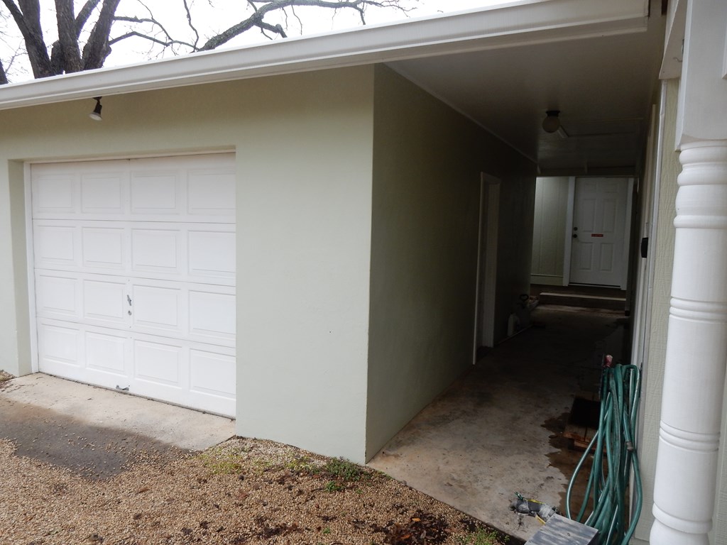Fredericksburg, Texas, 78624, United States, 3 Bedrooms Bedrooms, ,2 BathroomsBathrooms,Residential,For Sale,1842373