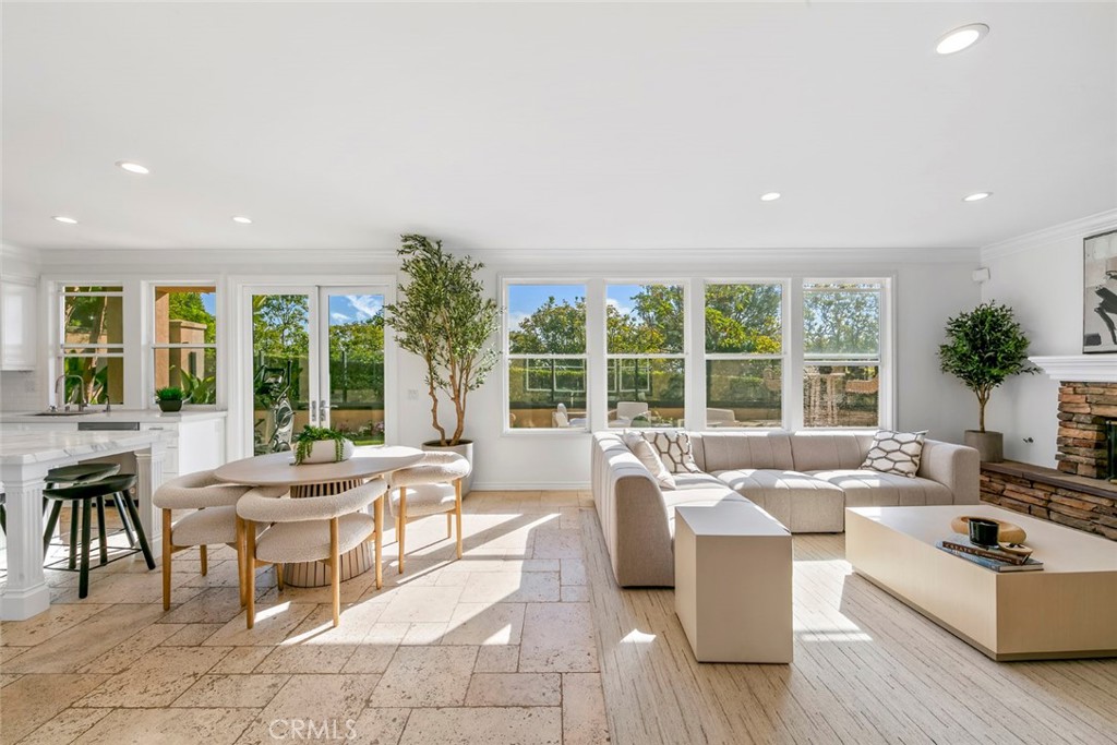 Newport Coast, California, 92657, United States, 5 Bedrooms Bedrooms, ,4 BathroomsBathrooms,Residential,For Sale,1991389