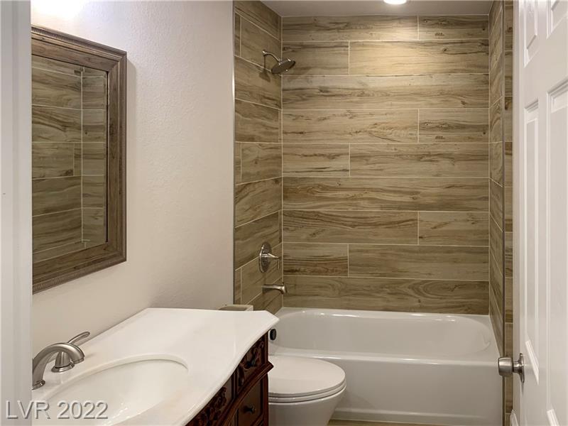 Las Vegas, Nevada, 89122, United States, 5 Bedrooms Bedrooms, ,4 BathroomsBathrooms,Residential,For Sale,2008777