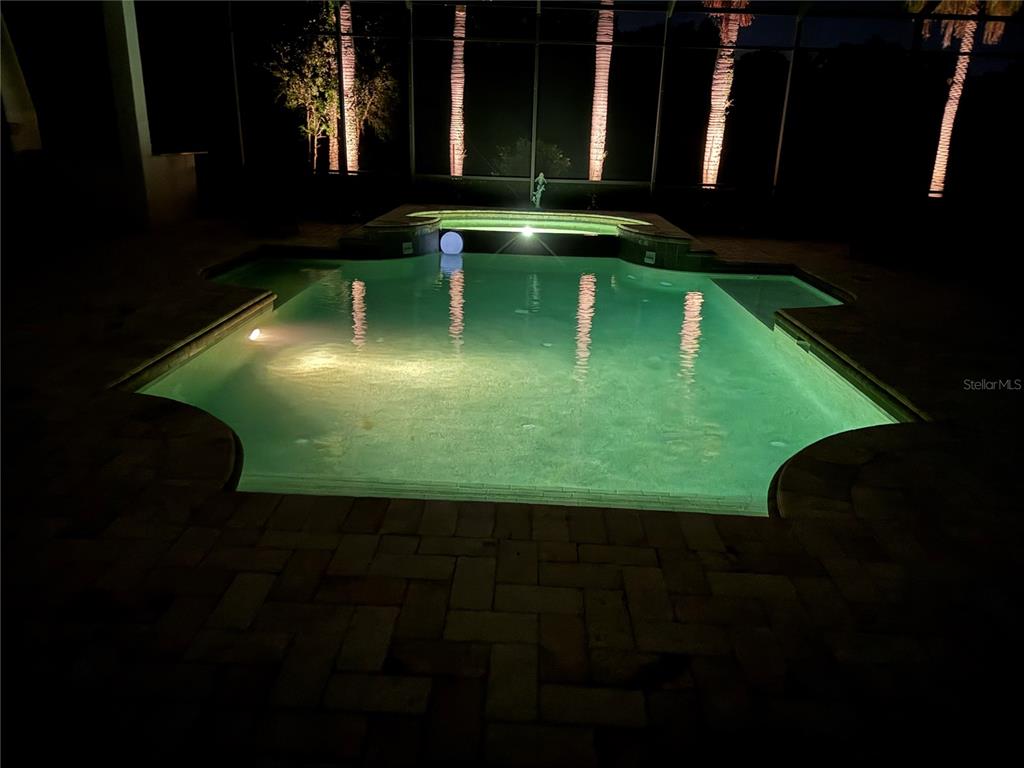 Bradenton, Florida, 34202, United States, 5 Bedrooms Bedrooms, ,5 BathroomsBathrooms,Residential,For Sale,1873833