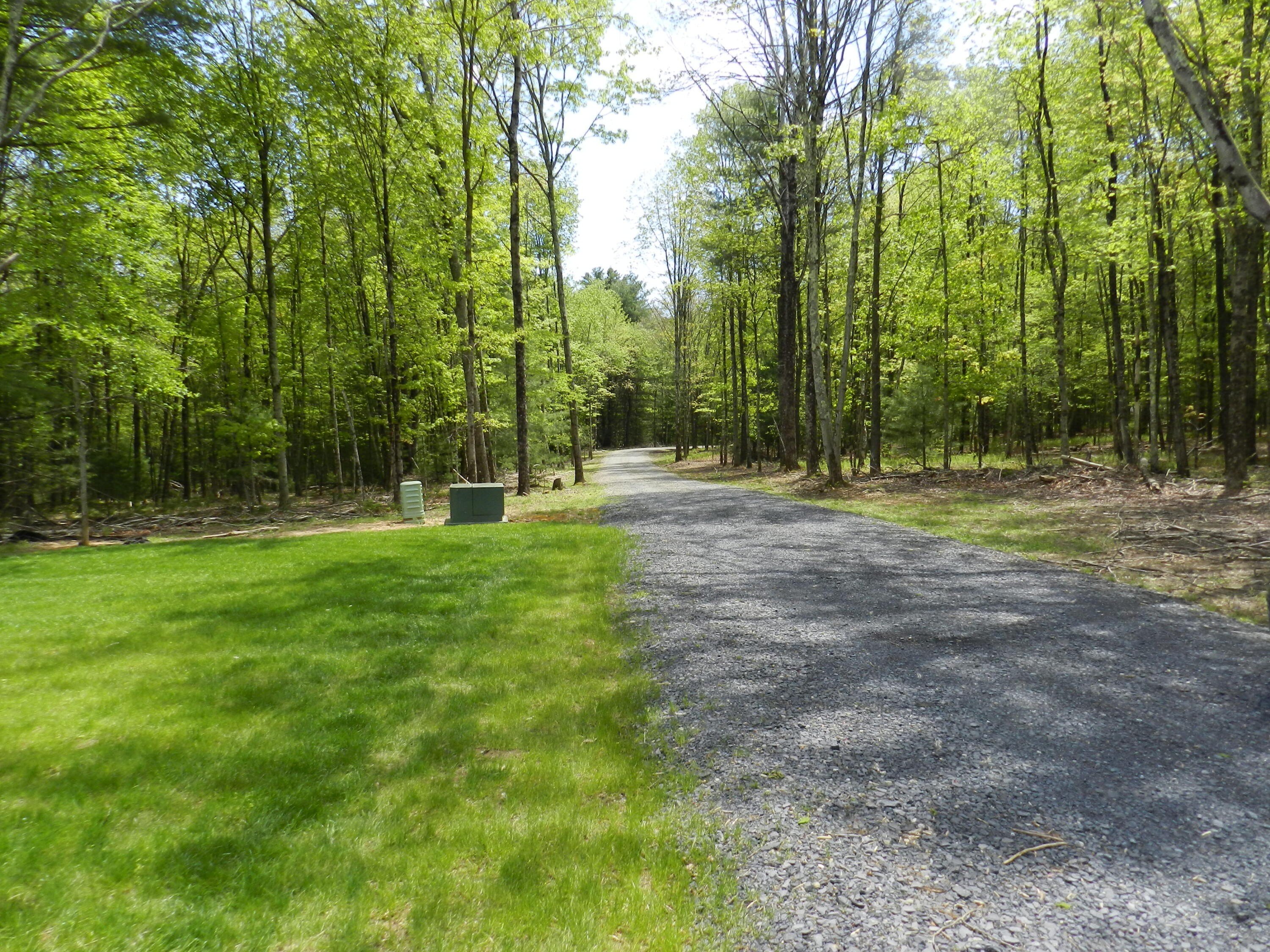 Kunkletown, Pennsylvania, 18058, United States, 3 Bedrooms Bedrooms, ,2 BathroomsBathrooms,Residential,For Sale,1896386