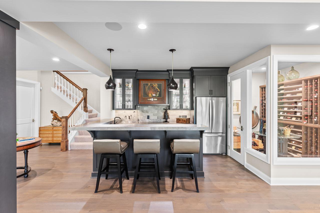 Wayzata, Minnesota, 55391, United States, 4 Bedrooms Bedrooms, ,1 BathroomBathrooms,Residential,For Sale,1999686