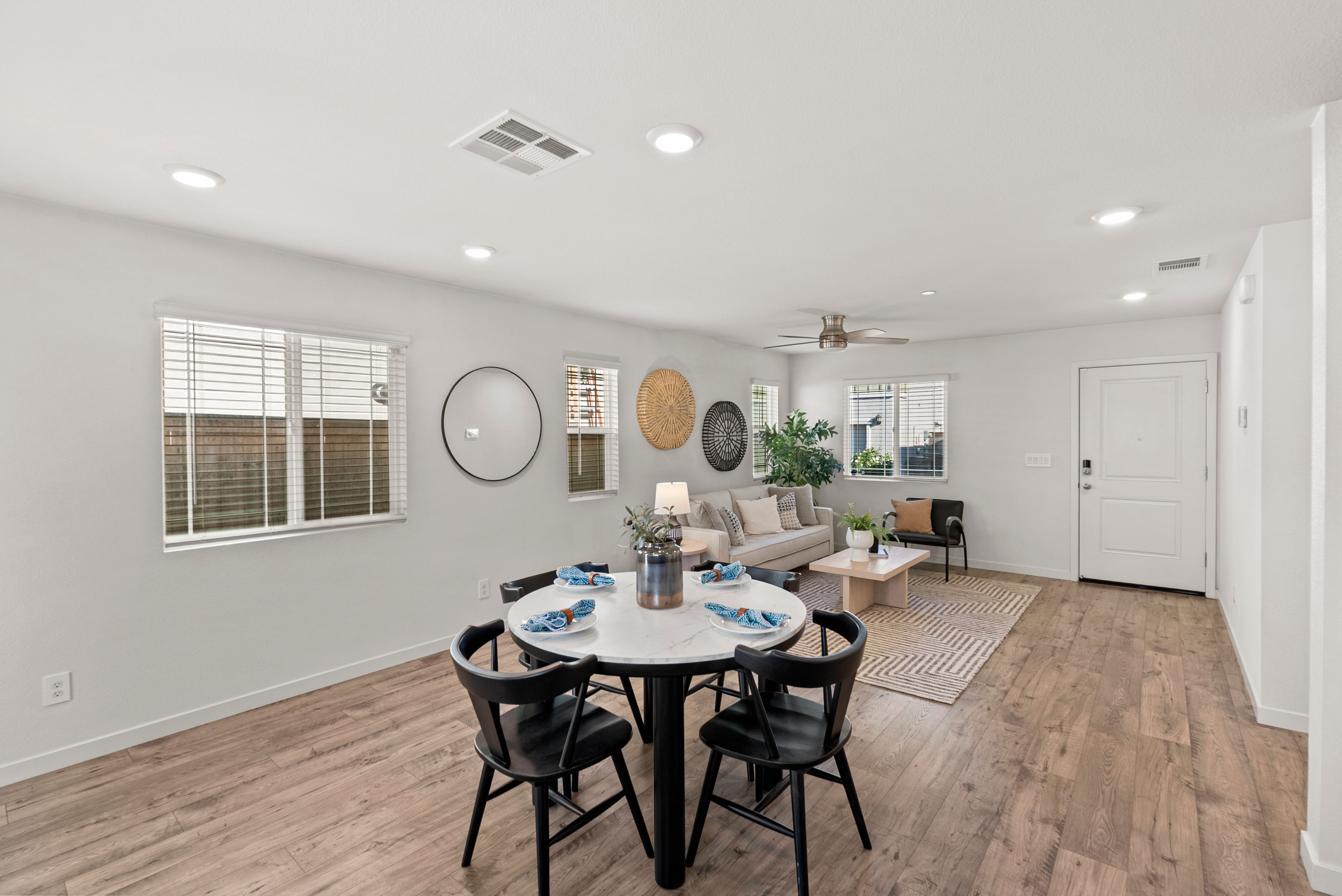  4388 Silver Cedar Lane, Sacramento, CA 95834 - 物件實景