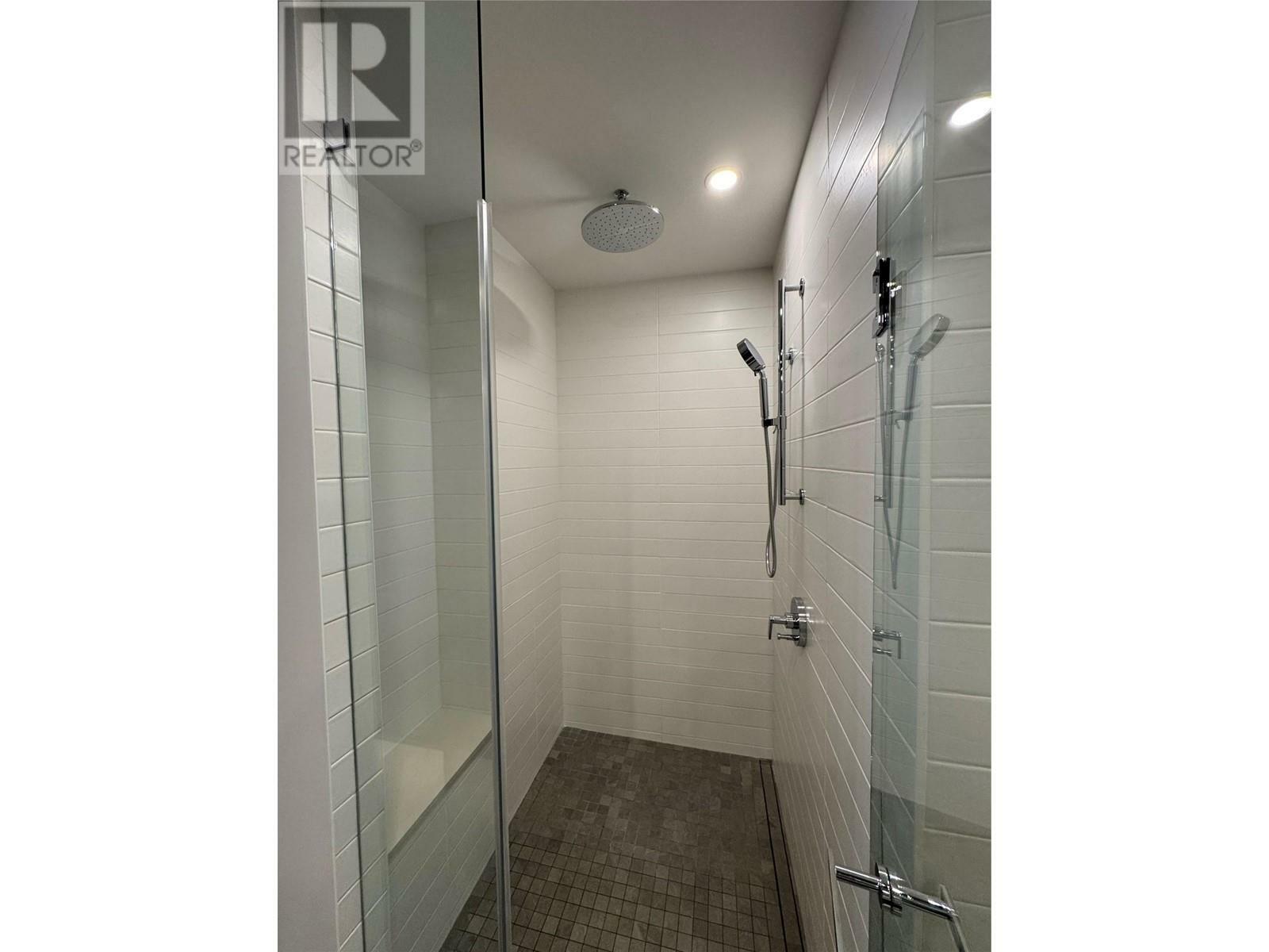 KELOWNA, British Columbia, V1W 3S9, CA, 2 Bedrooms Bedrooms, ,2 BathroomsBathrooms,Residential,For Sale,1882602
