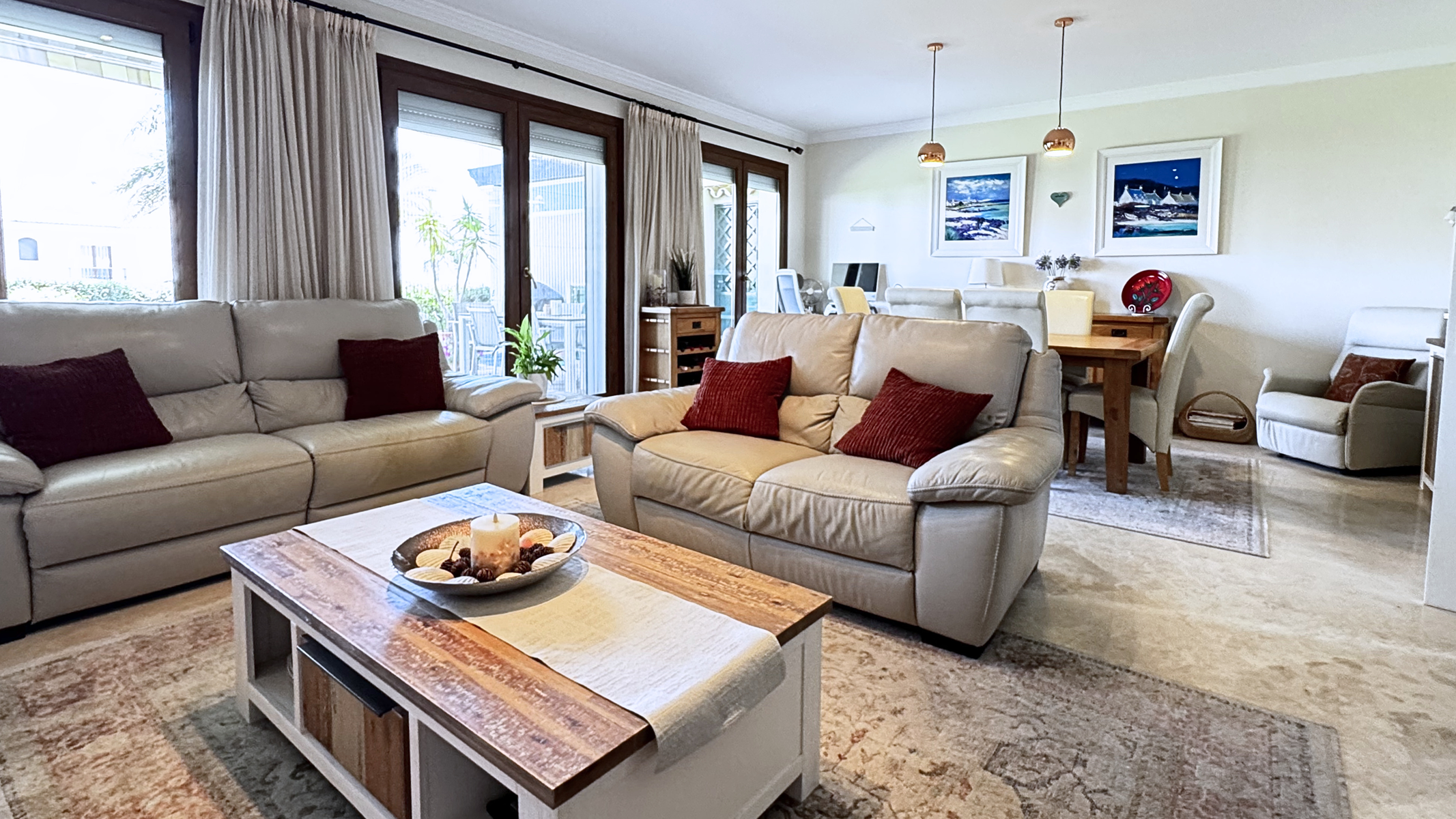  Garden townhouse with sea views in El Paraíso, Estepona - 物件實景