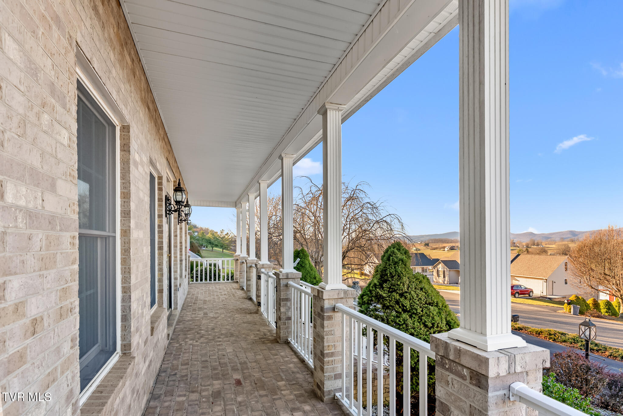 Wytheville, Virginia, 24382, United States, 4 Bedrooms Bedrooms, ,3 BathroomsBathrooms,Residential,For Sale,2005491