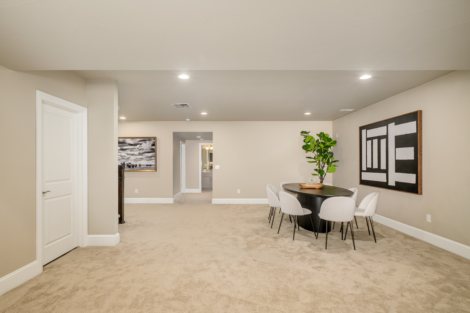  where  luxury meets modern convenience - 物件實景