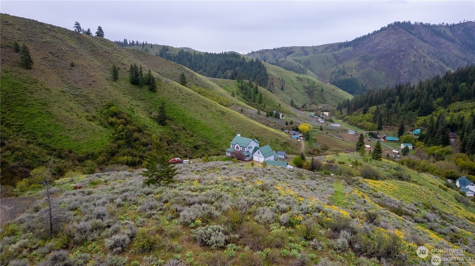 9505 Plateau Road, Cashmere, Washington, 98815, United States, 4 Bedrooms Bedrooms, ,3 BathroomsBathrooms,Residential,For Sale,9505 Plateau Road,1611849