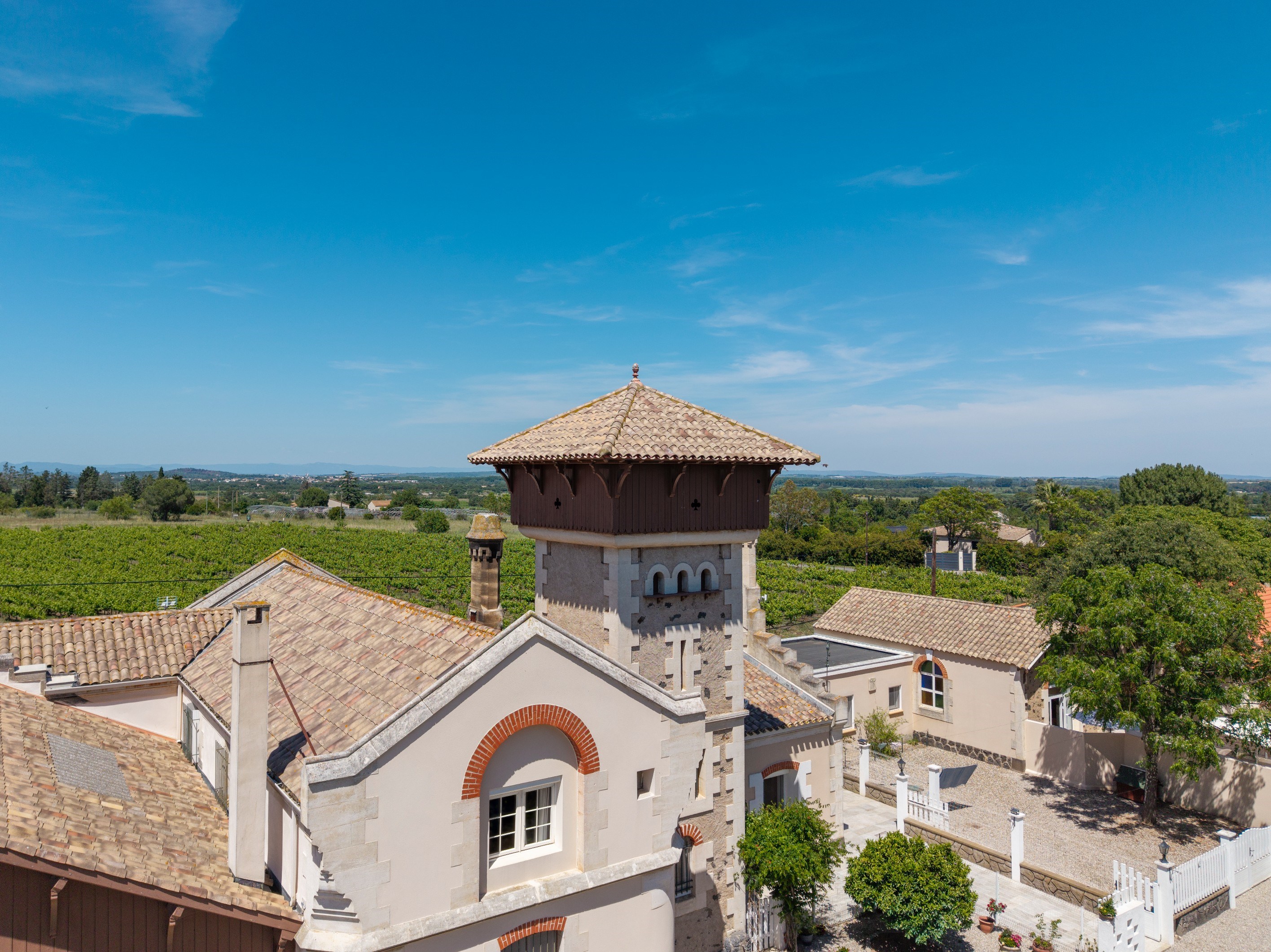  Close to the Mediterranean, a perfect family property for a tourism business... - 物件實景