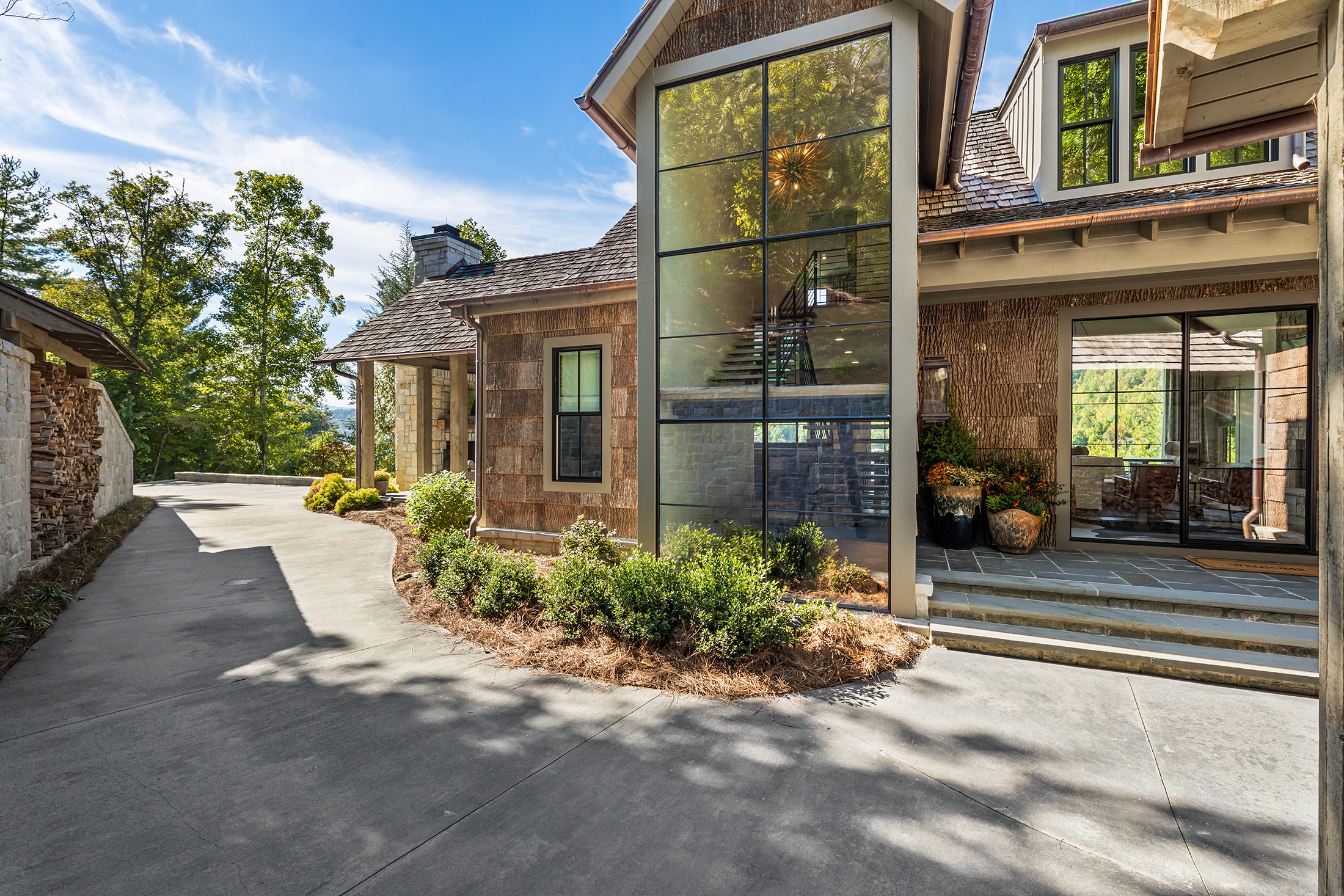 Breathtaking Lake Burton Views from an Exceptional Custom Lakehouse - 物件實景