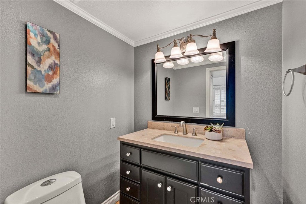 Tustin, California, 92780, United States, 4 Bedrooms Bedrooms, ,3 BathroomsBathrooms,Residential,For Sale,1941038