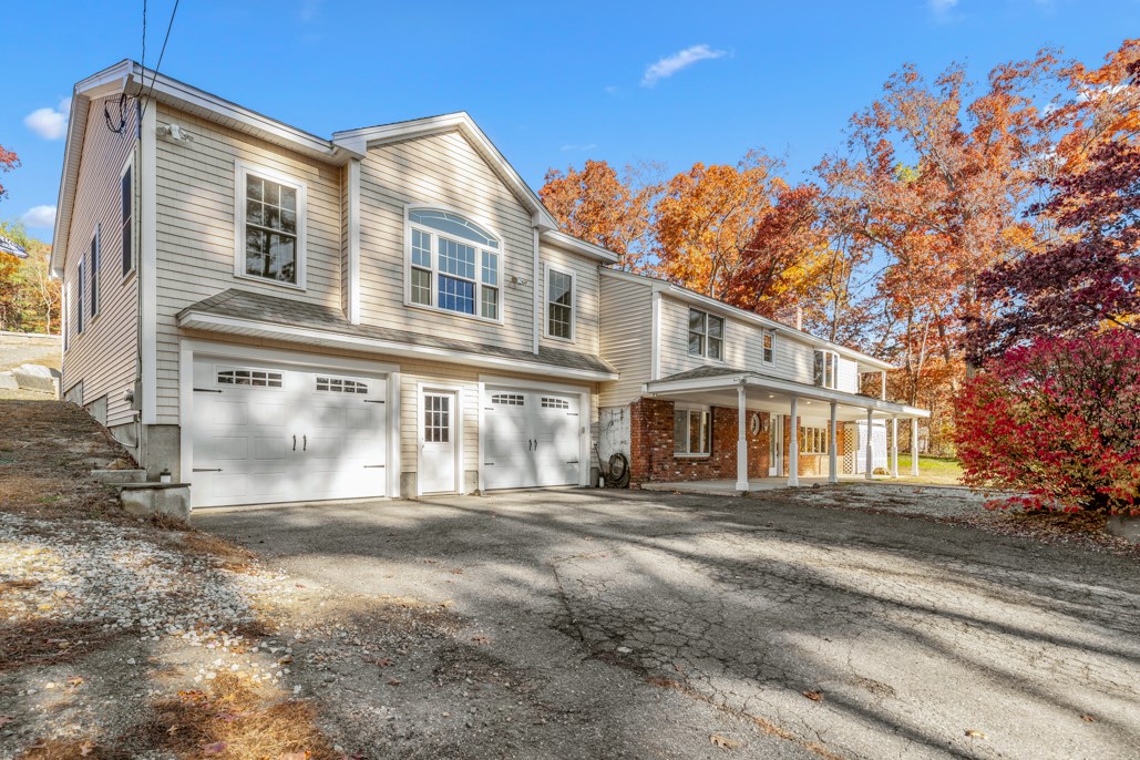 Billerica, Massachusetts, 01821, United States, 4 Bedrooms Bedrooms, ,4 BathroomsBathrooms,Residential,For Sale,1935395