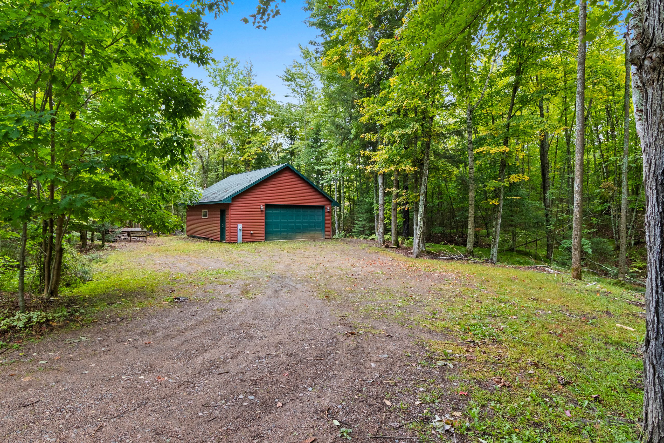 Lakewood, Wisconsin, 54138, United States, 3 Bedrooms Bedrooms, ,1 BathroomBathrooms,Residential,For Sale,1948310