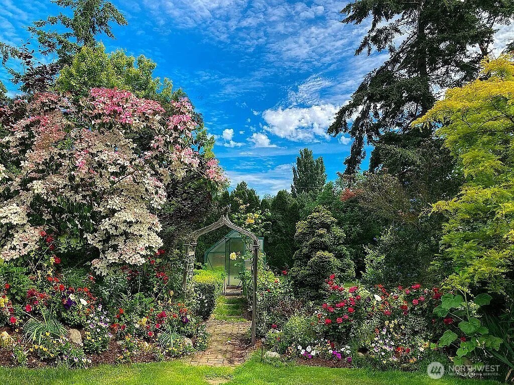 Oak Harbor, Washington, 98277, United States, 3 Bedrooms Bedrooms, ,2 BathroomsBathrooms,Residential,For Sale,1982264