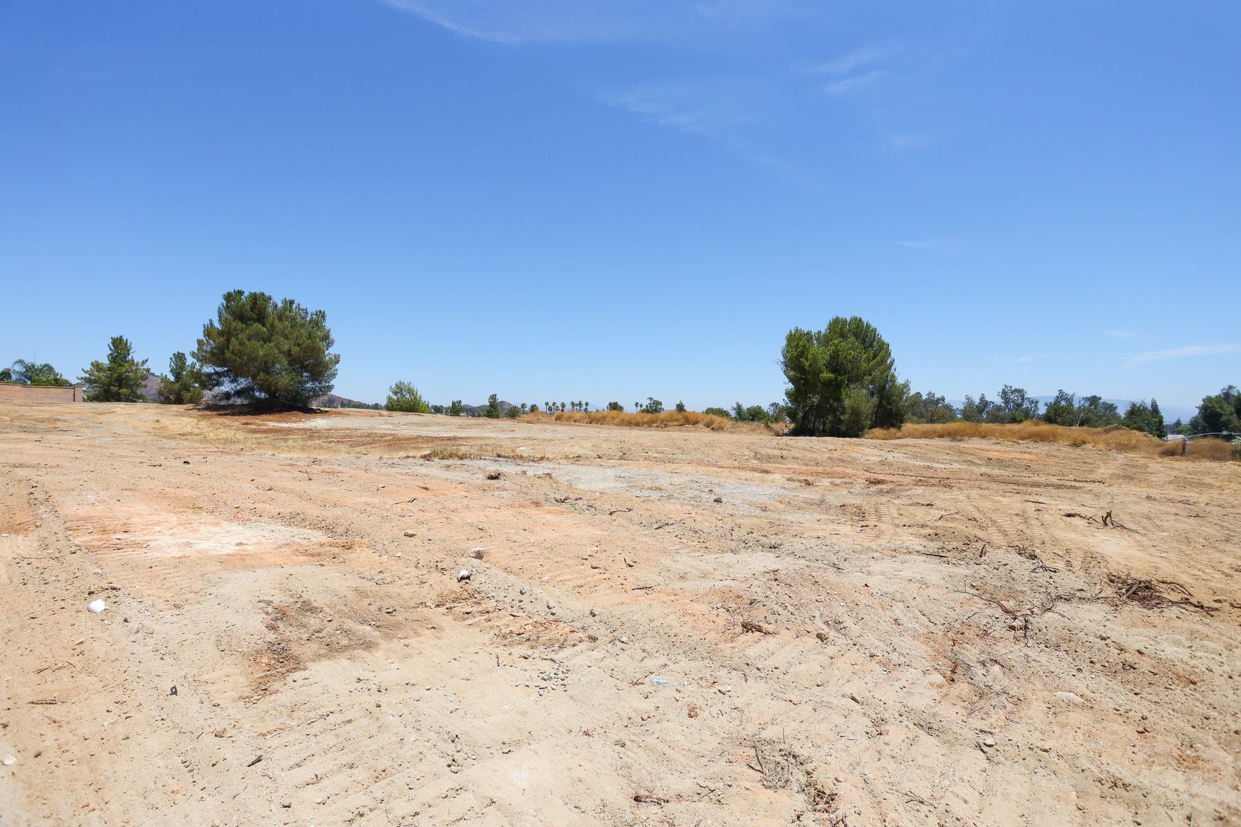  2 Jackson Ave, Murrieta, CA 92562 - 物件實景
