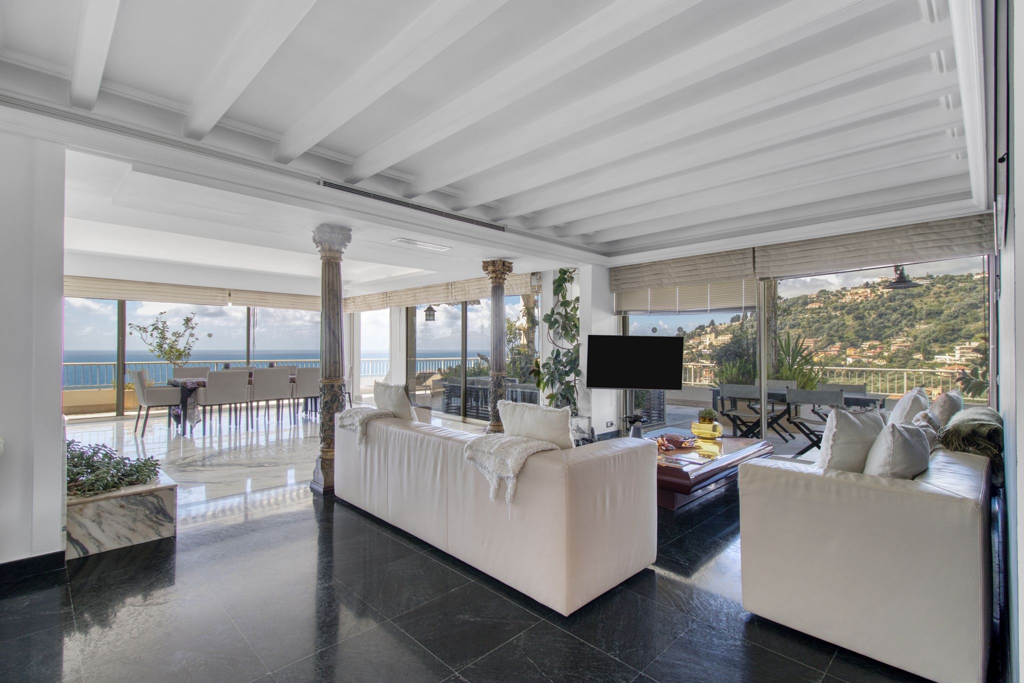  Exceptional Menton Garavan Penthouse: Breathtaking Sea Views - 物件實景