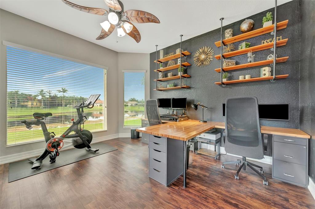 Bradenton, Florida, 34212, United States, 3 Bedrooms Bedrooms, ,4 BathroomsBathrooms,Residential,For Sale,1910869