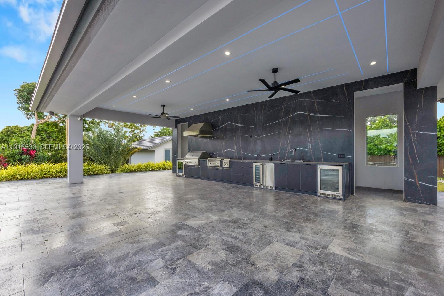 Miami, Florida, 33173, United States, 6 Bedrooms Bedrooms, ,7 BathroomsBathrooms,Residential,For Sale,2001798