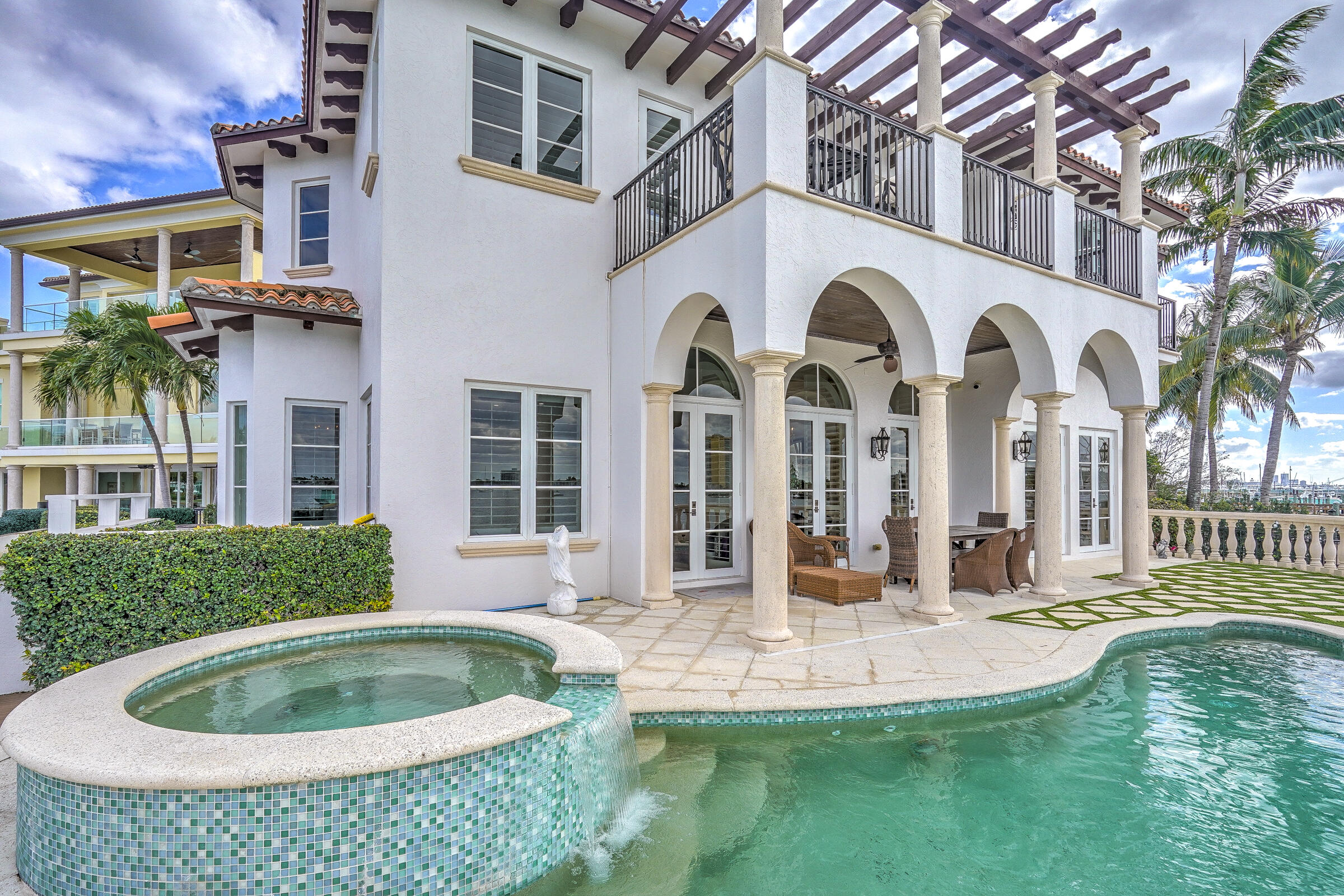 Singer Island, Florida, 33404, United States, 4 Bedrooms Bedrooms, ,5 BathroomsBathrooms,Residential,For Sale,1906755