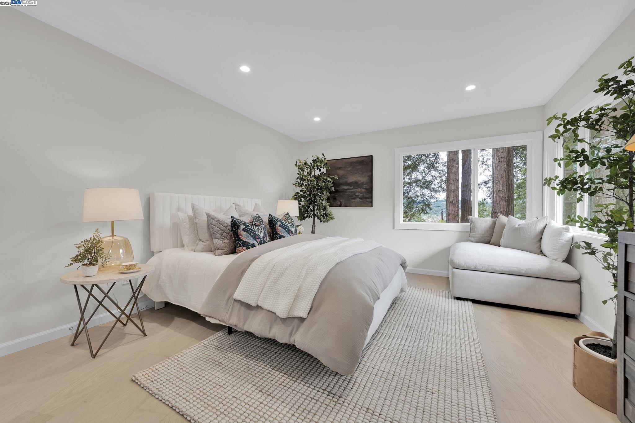 Kentfield, California, 94904, United States, 4 Bedrooms Bedrooms, ,3 BathroomsBathrooms,Residential,For Sale,1837113