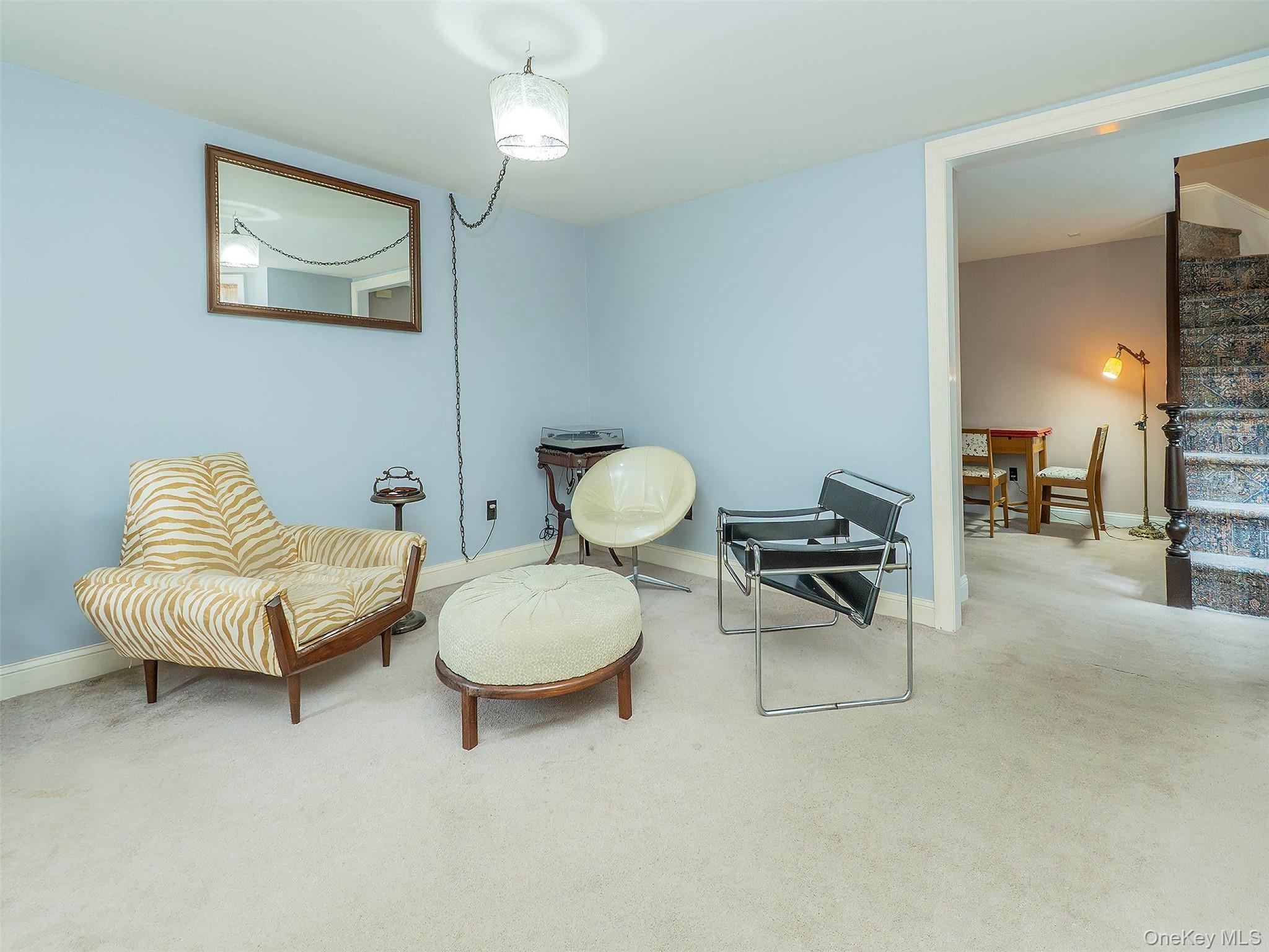  130 Mott Avenue, Roslyn, NY, 11576 - 物件實景