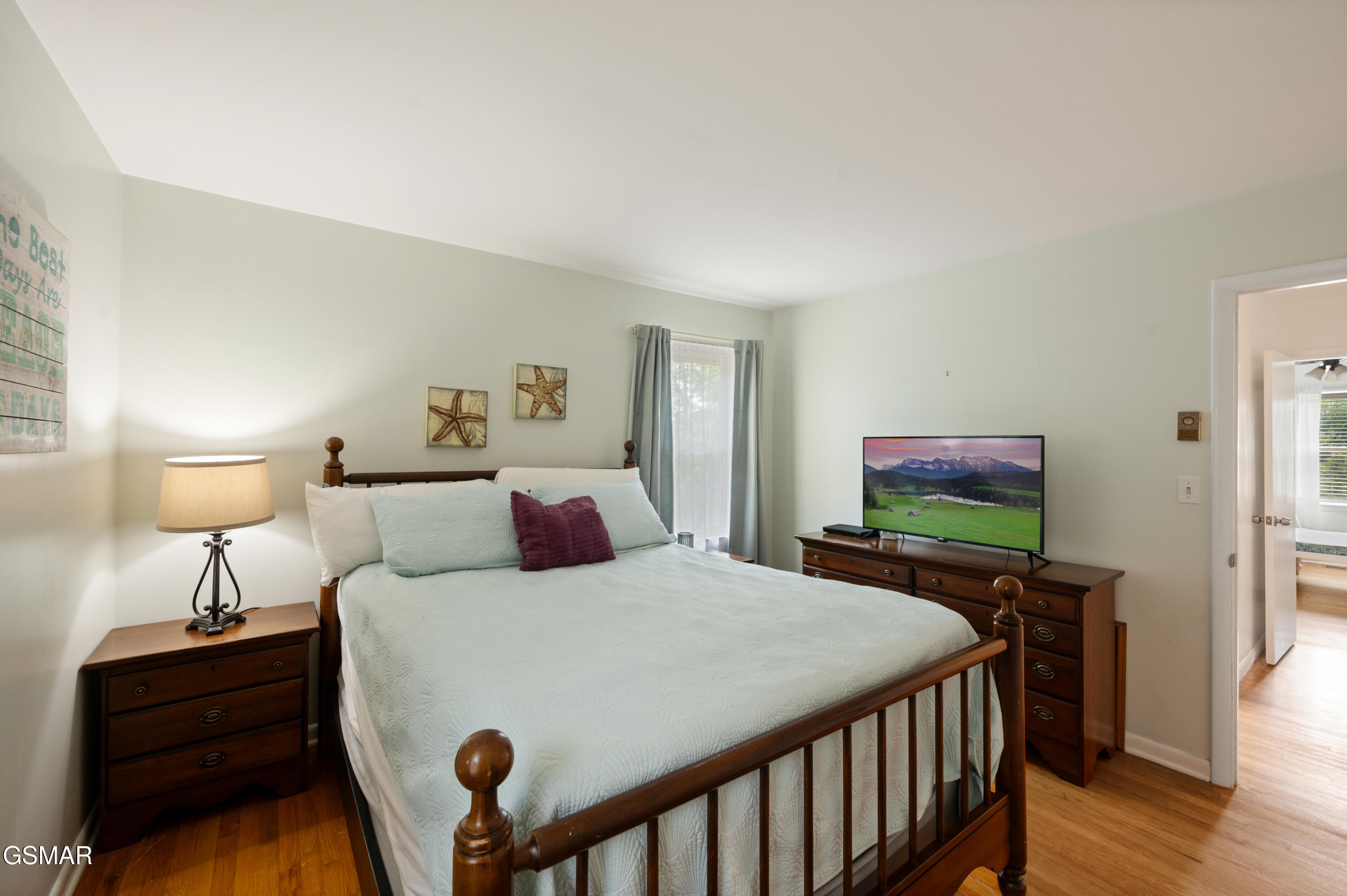 Sevierville, Tennessee, 37862, United States, 4 Bedrooms Bedrooms, ,3 BathroomsBathrooms,Residential,For Sale,1863577