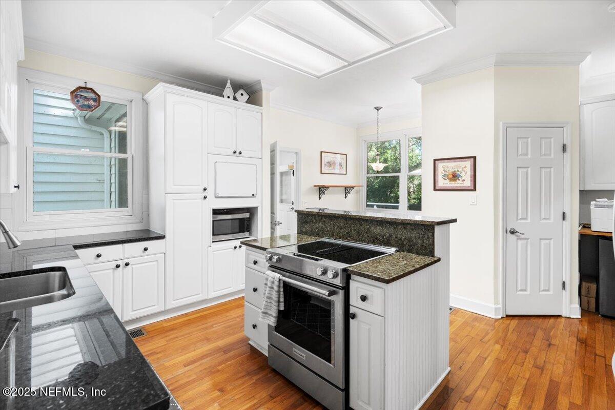 Tallahassee, Florida, 32303, United States, 4 Bedrooms Bedrooms, ,3 BathroomsBathrooms,Residential,For Sale,1978215