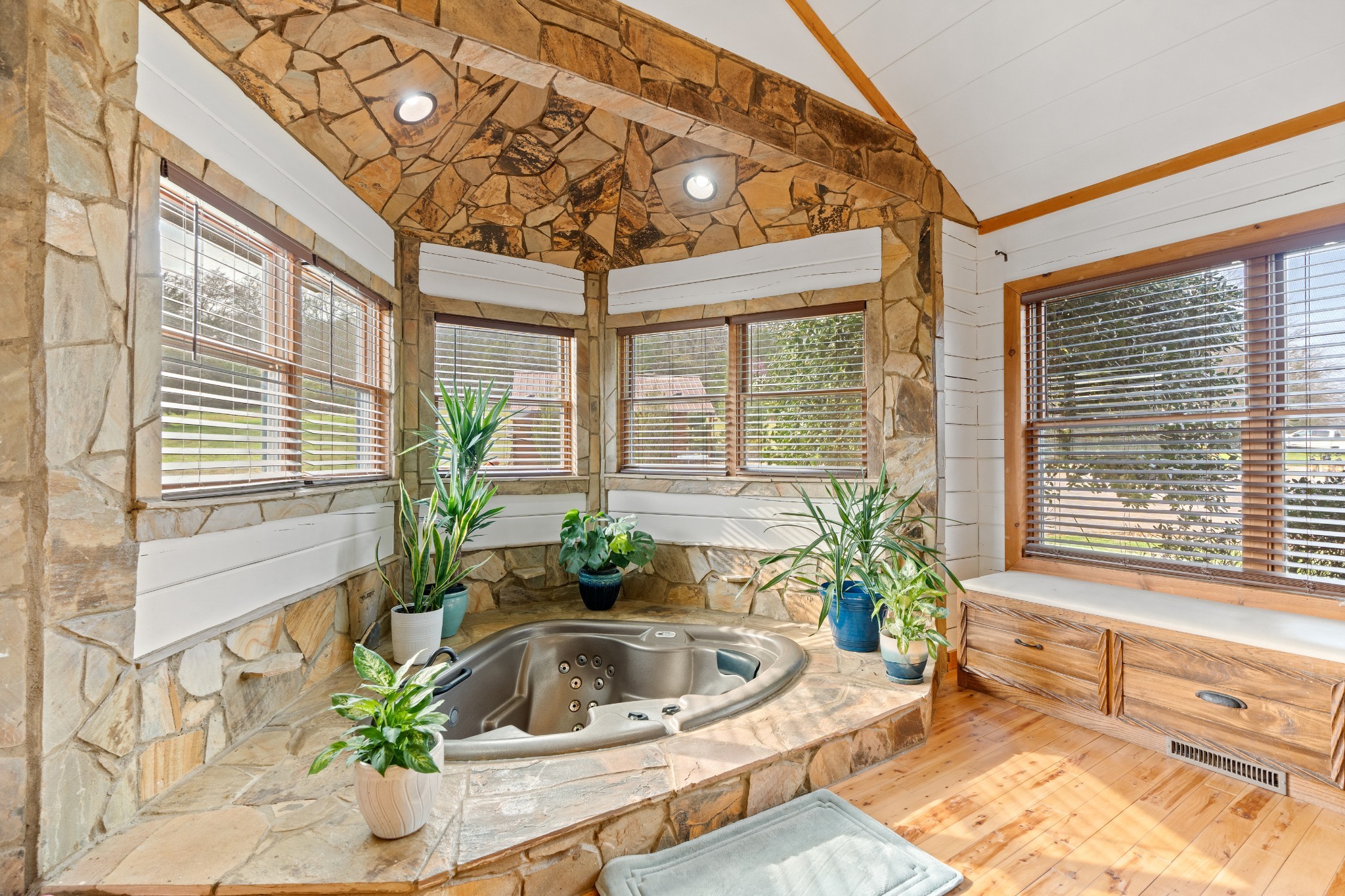  2063 Kennedy Creek Rd, Auburntown, TN, 37016 - 物件實景
