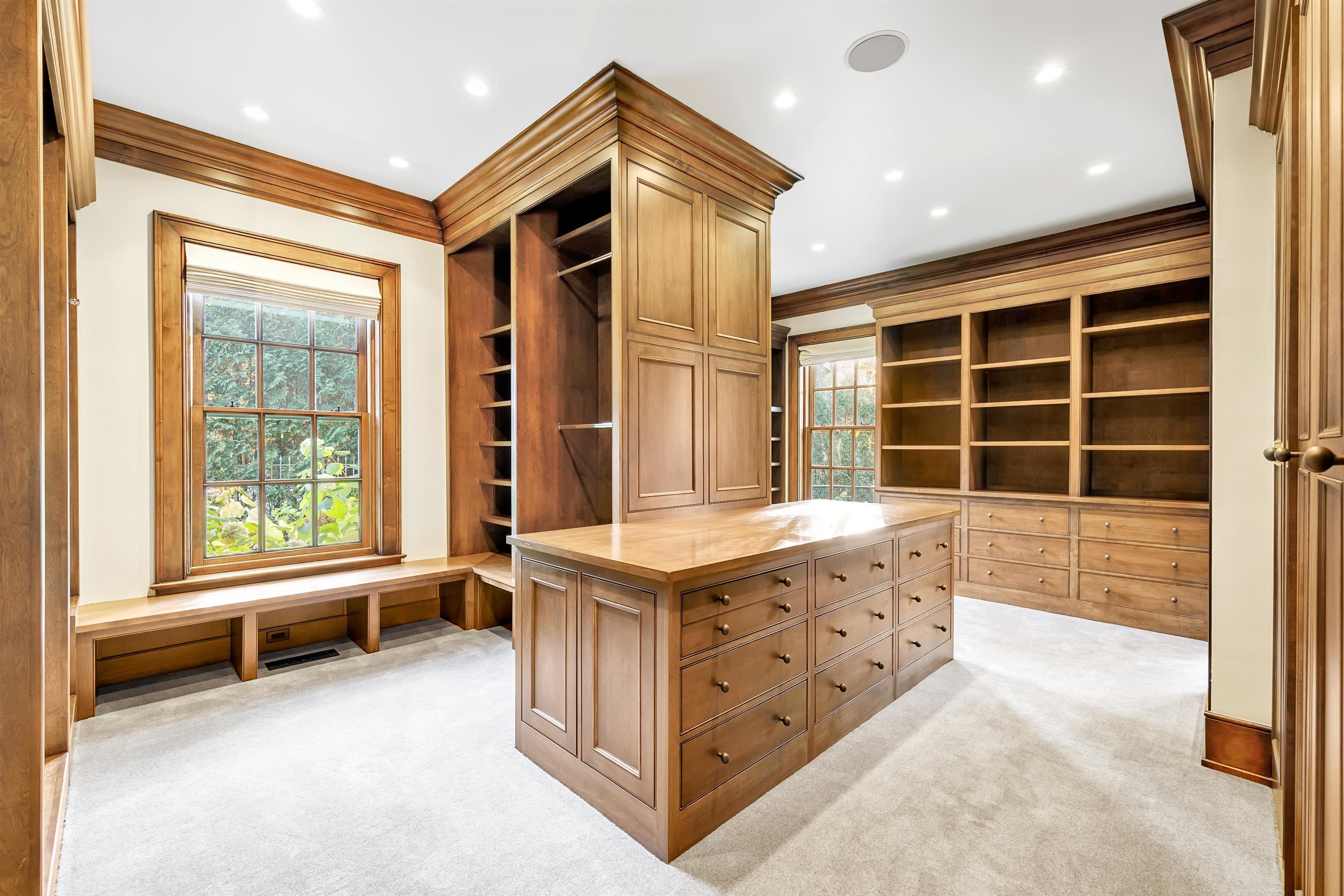 HOBART, Wisconsin, 54155, United States, 4 Bedrooms Bedrooms, ,7 BathroomsBathrooms,Residential,For Sale,1991559