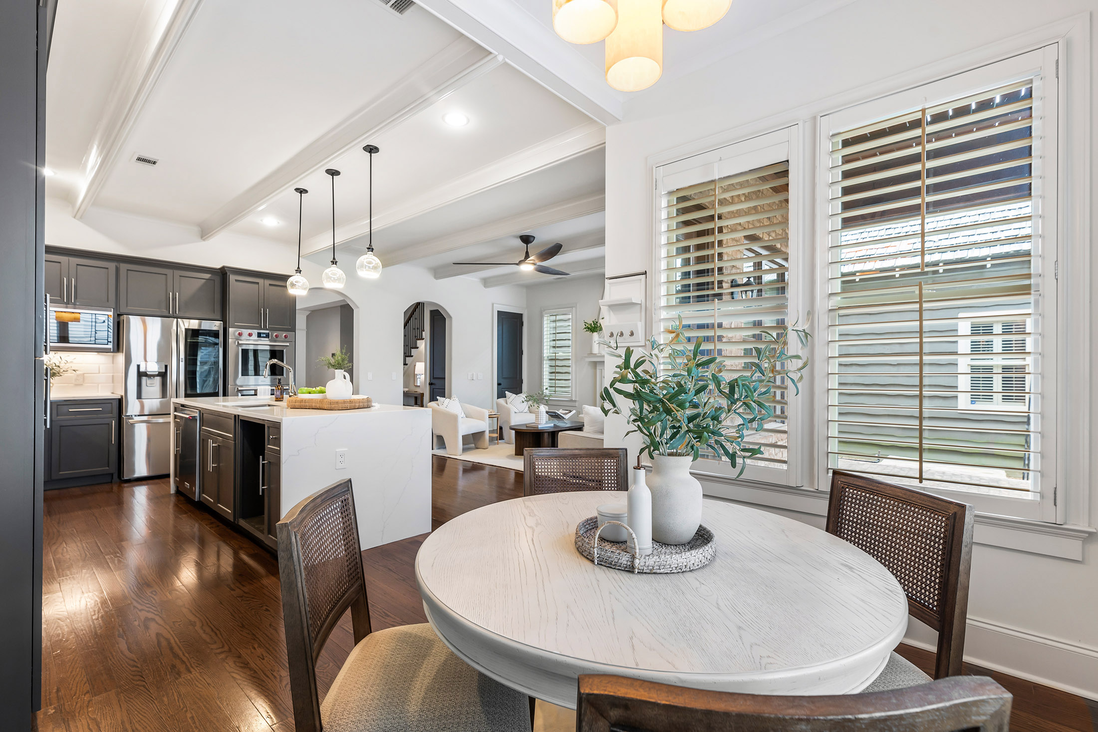  Stylish, Inviting, and Ready For Its Next Chapter - 物件實景