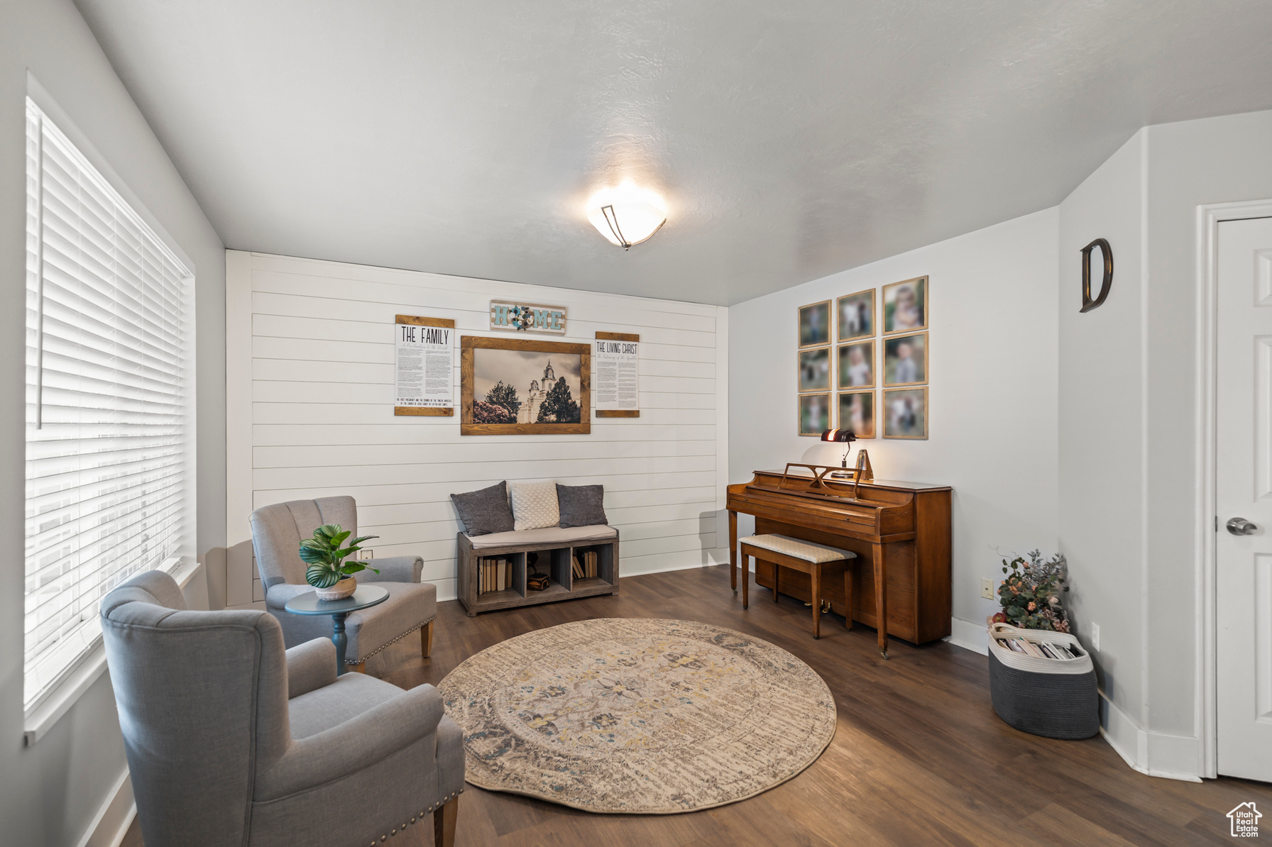 Richfield, Utah, 84701, United States, 6 Bedrooms Bedrooms, ,4 BathroomsBathrooms,Residential,For Sale,1885344