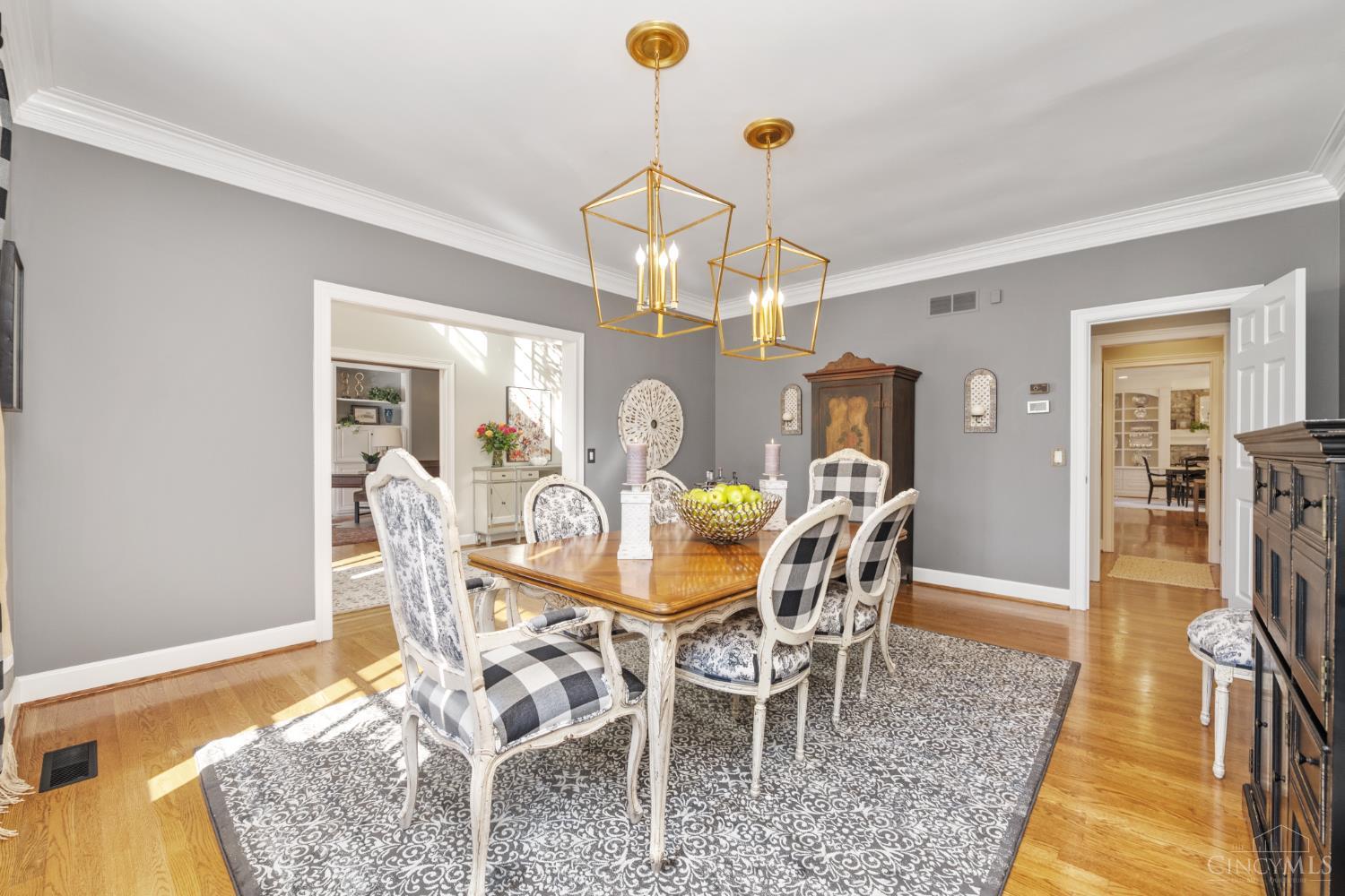 Indian Hill, Ohio, 45243, United States, 6 Bedrooms Bedrooms, ,6 BathroomsBathrooms,Residential,For Sale,1988280