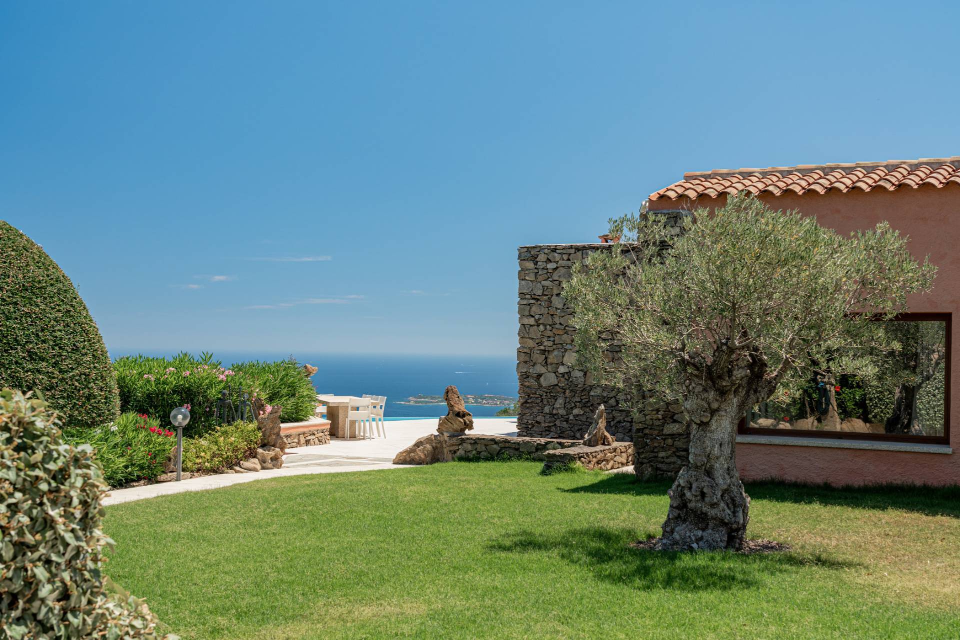 Arzachena, Sassari, IT, 5 Bedrooms Bedrooms, ,5 BathroomsBathrooms,Residential,For Sale,1911130