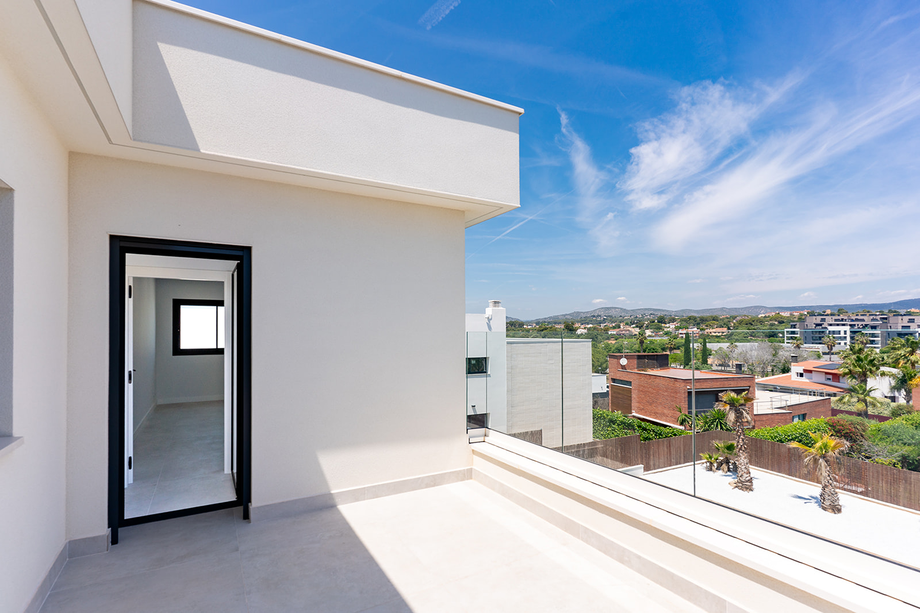  Contemporary villa with sea views in Aragai, Vilanova i la Geltrú - 物件實景