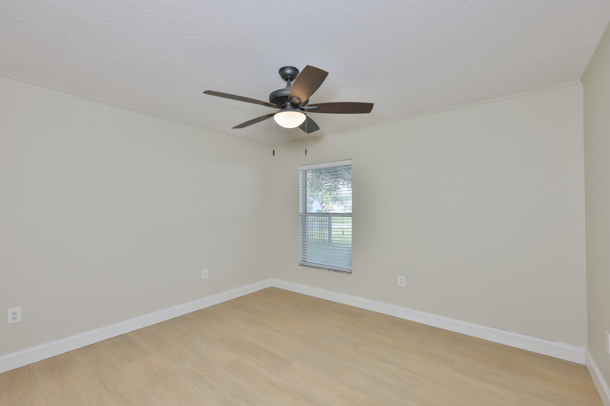 Tampa, Florida, 33647, United States, 4 Bedrooms Bedrooms, ,3 BathroomsBathrooms,Residential,For Sale,1982962