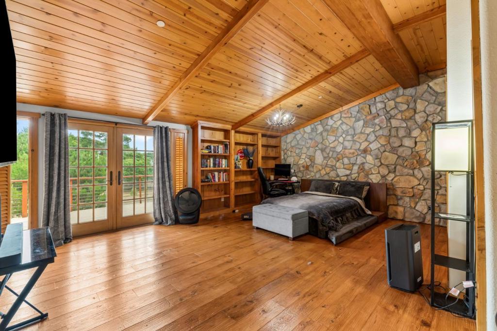 Salinas, California, 93907, United States, 3 Bedrooms Bedrooms, ,4 BathroomsBathrooms,Residential,For Sale,1974769