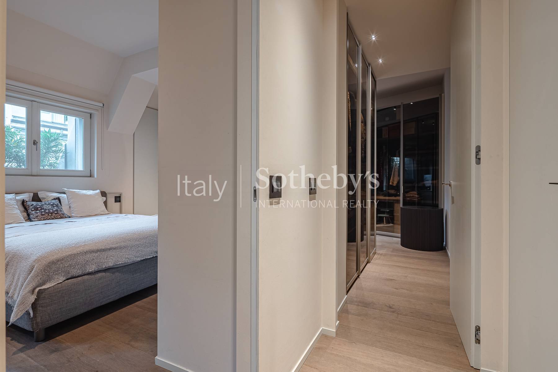  Furnished penthouse with terrace and pool in Brera district - 物件實景