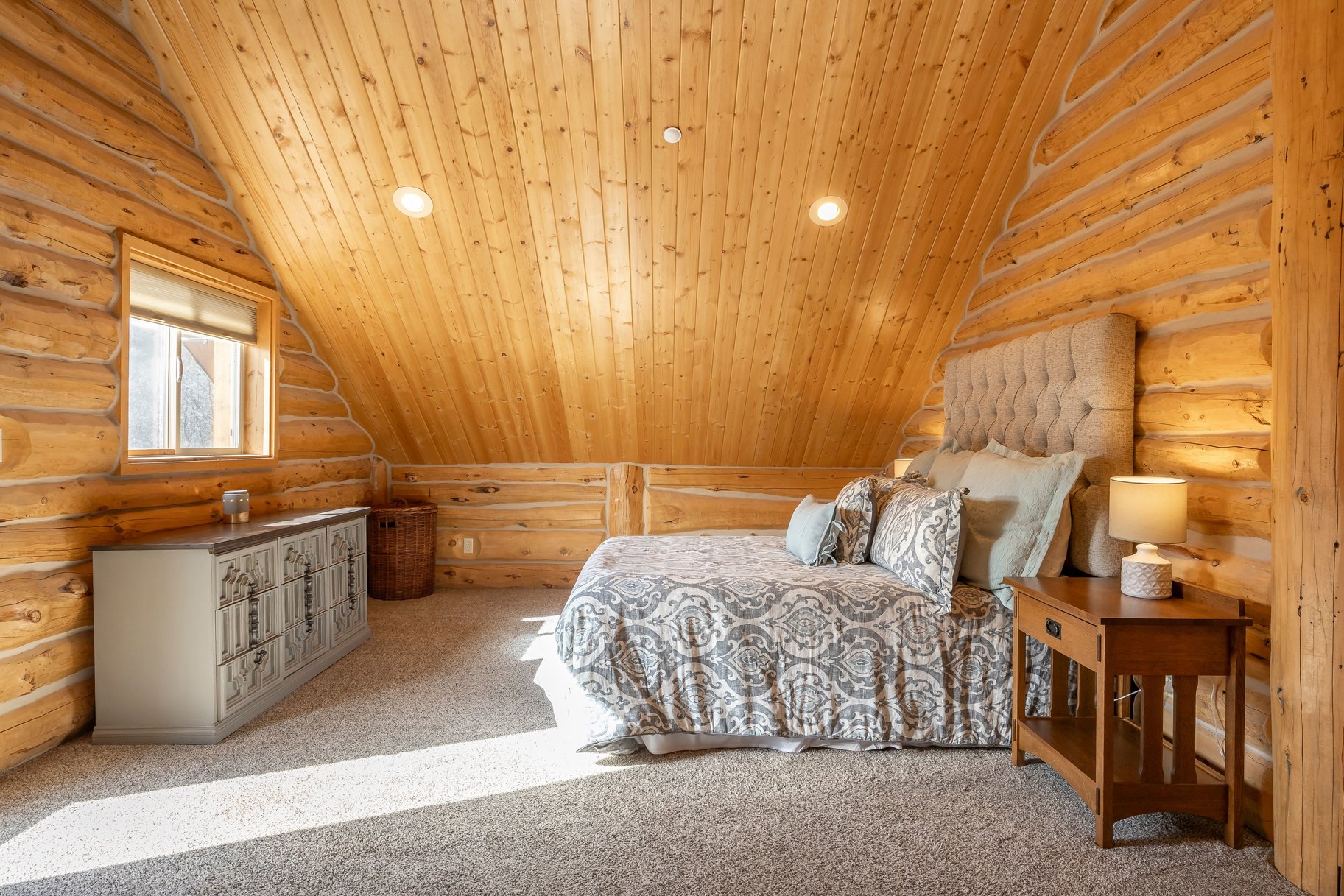  Modernized Timberlakes Cabin Home - 物件實景