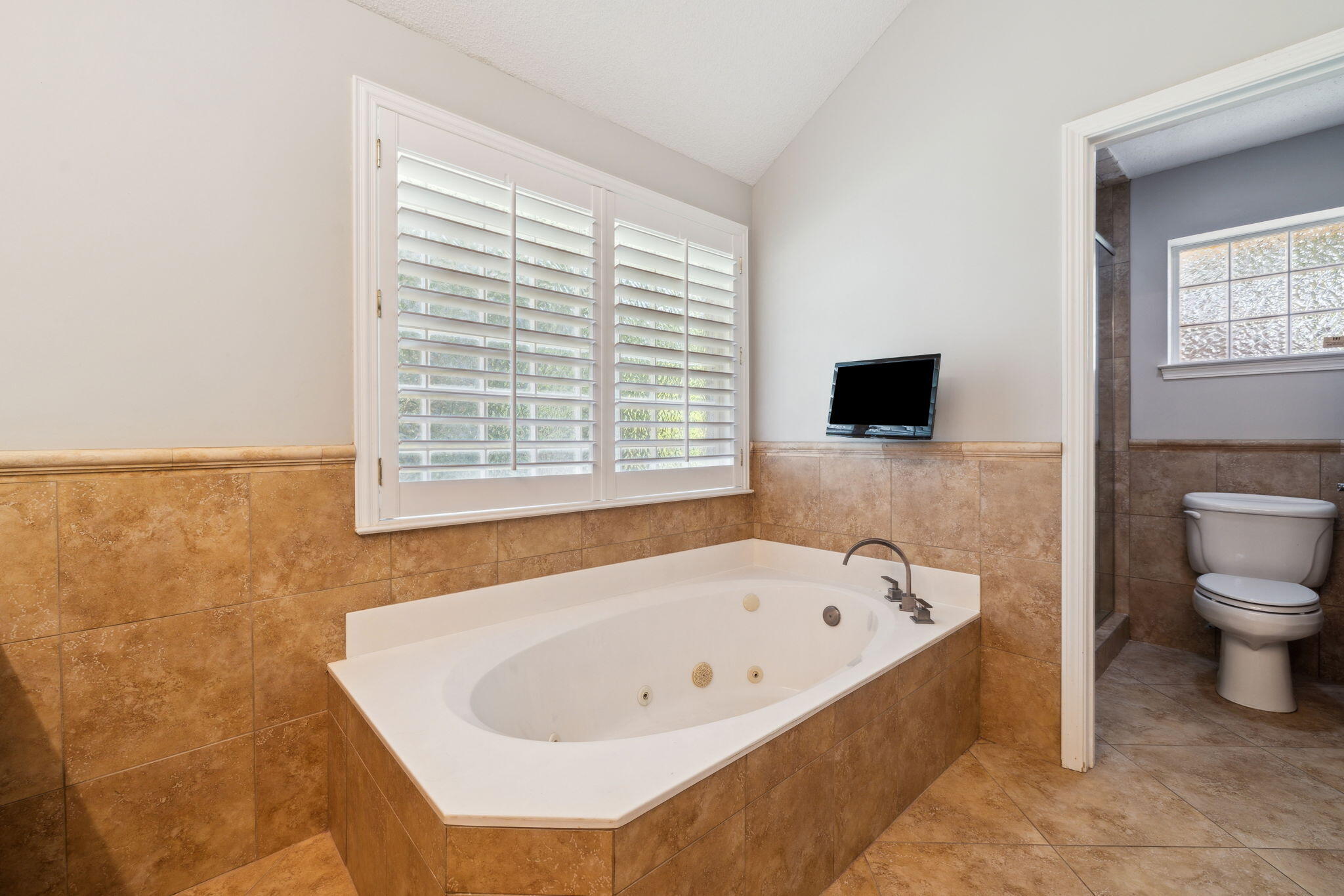 Niceville, Florida, 32578, United States, 4 Bedrooms Bedrooms, ,4 BathroomsBathrooms,Residential,For Sale,1836743