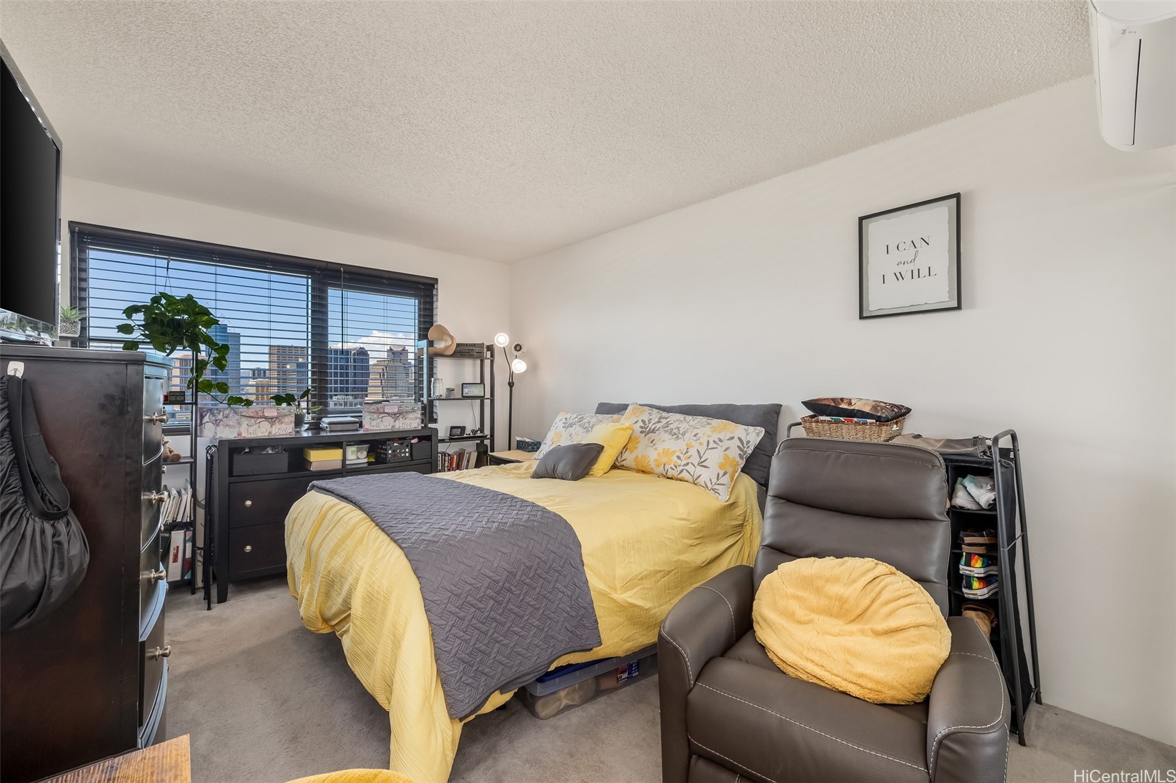 Honolulu, Hawaii, 96813, United States, 2 Bedrooms Bedrooms, ,2 BathroomsBathrooms,Residential,For Sale,1988310