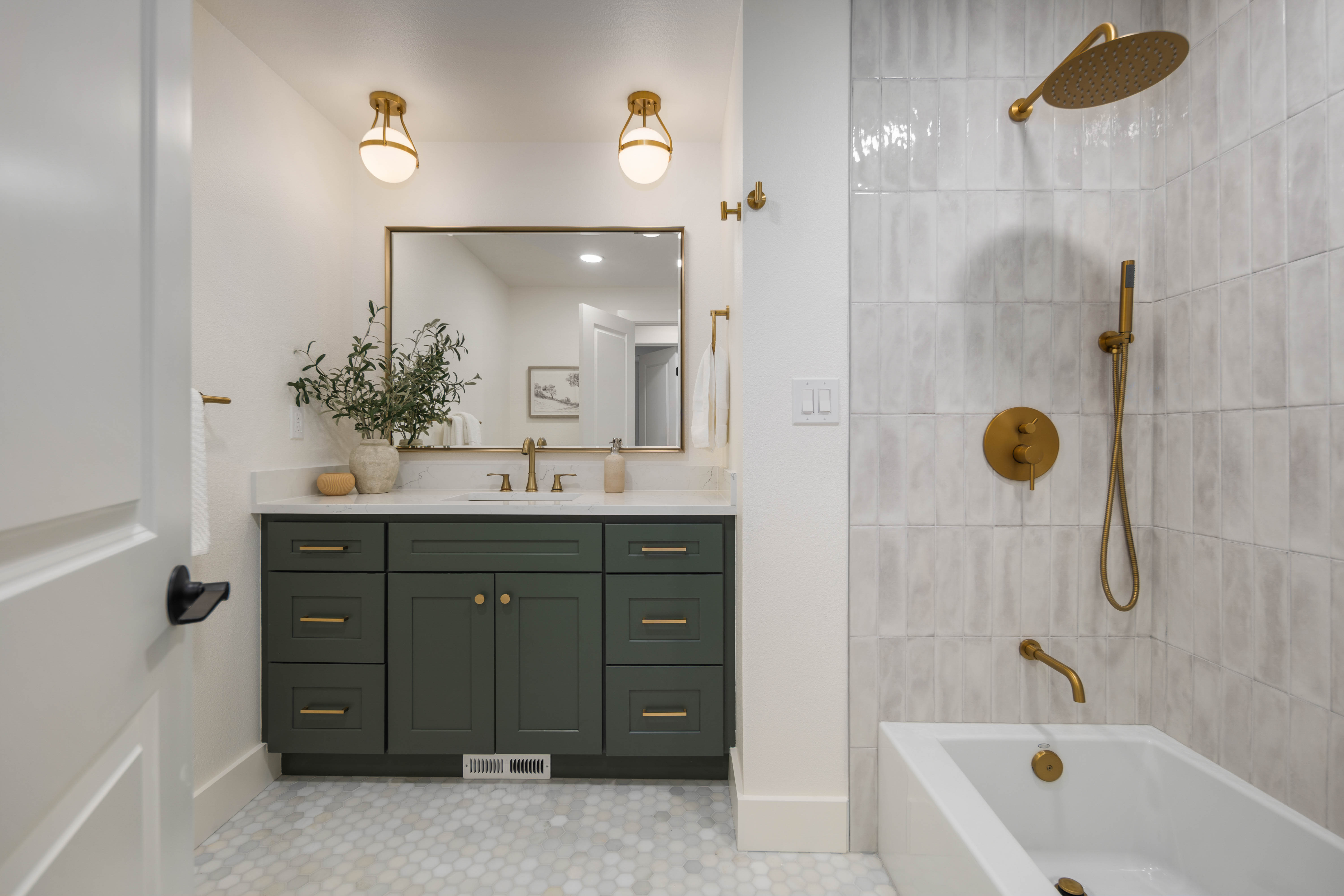  Refined Gem in Bothell - 物件實景