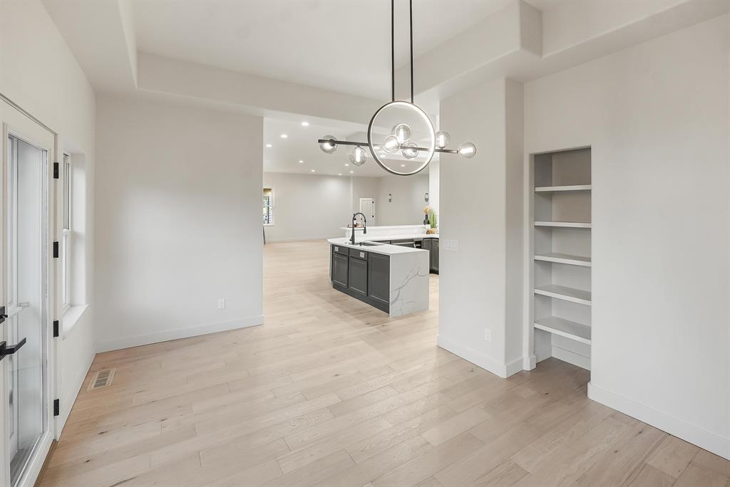 Durango, Colorado, 81301, United States, 3 Bedrooms Bedrooms, ,2 BathroomsBathrooms,Residential,For Sale,1989525