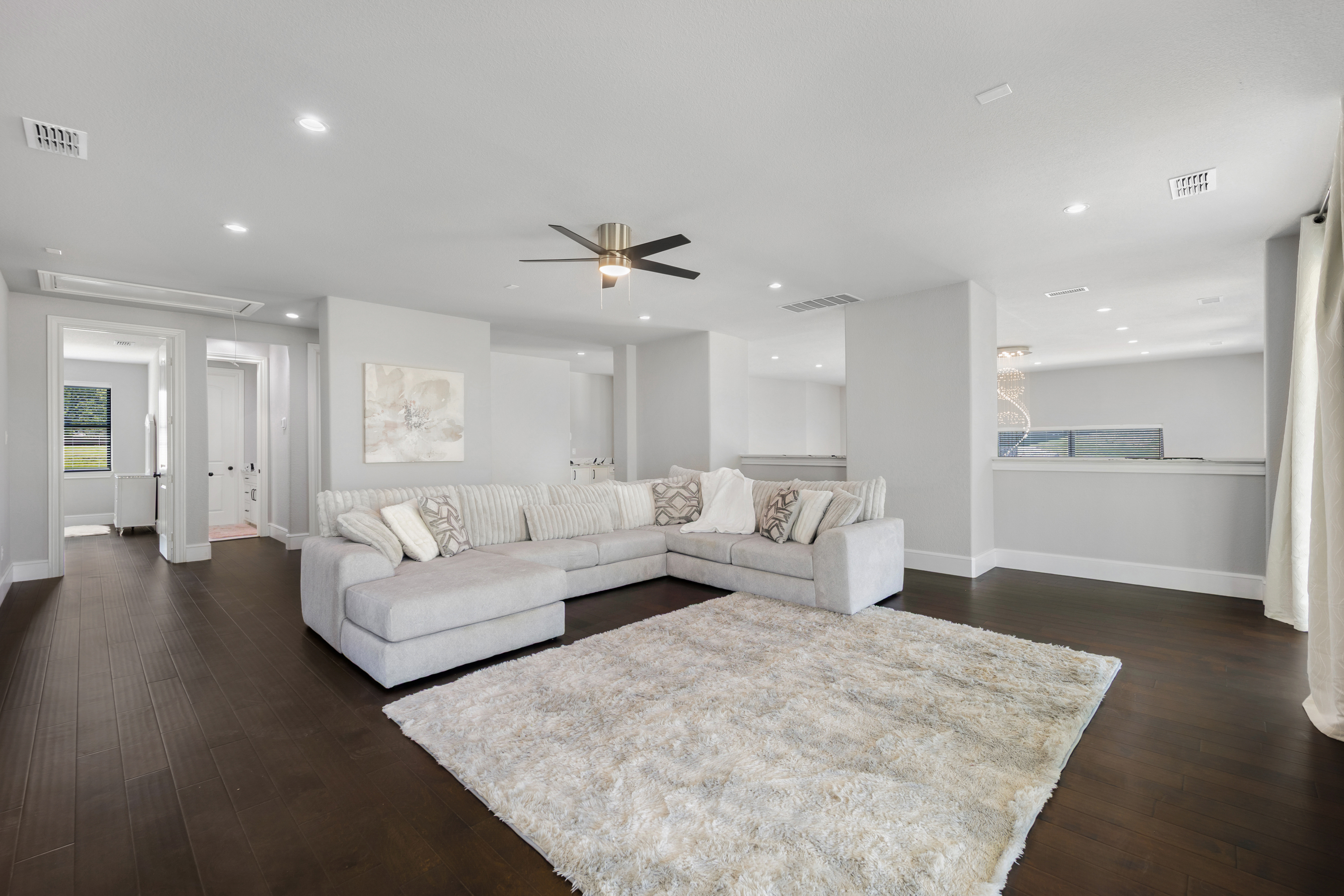  Modern Luxury with Two Private Primary Suites in Gated Waters Edge - 物件實景