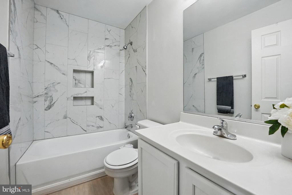 Ashburn, Virginia, 20147, United States, 3 Bedrooms Bedrooms, ,4 BathroomsBathrooms,Residential,For Sale,1850747