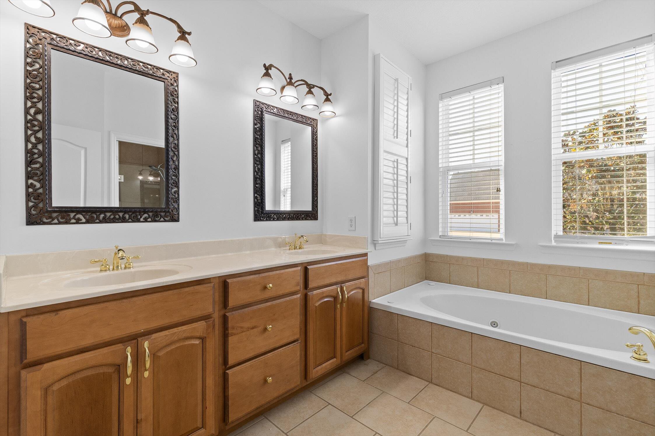 Ooltewah, Tennessee, 37363, United States, 3 Bedrooms Bedrooms, ,3 BathroomsBathrooms,Residential,For Sale,2003260