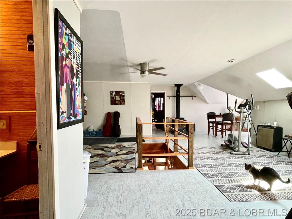 Gravois Mills, Missouri, 65037, United States, 5 Bedrooms Bedrooms, ,4 BathroomsBathrooms,Residential,For Sale,1829995