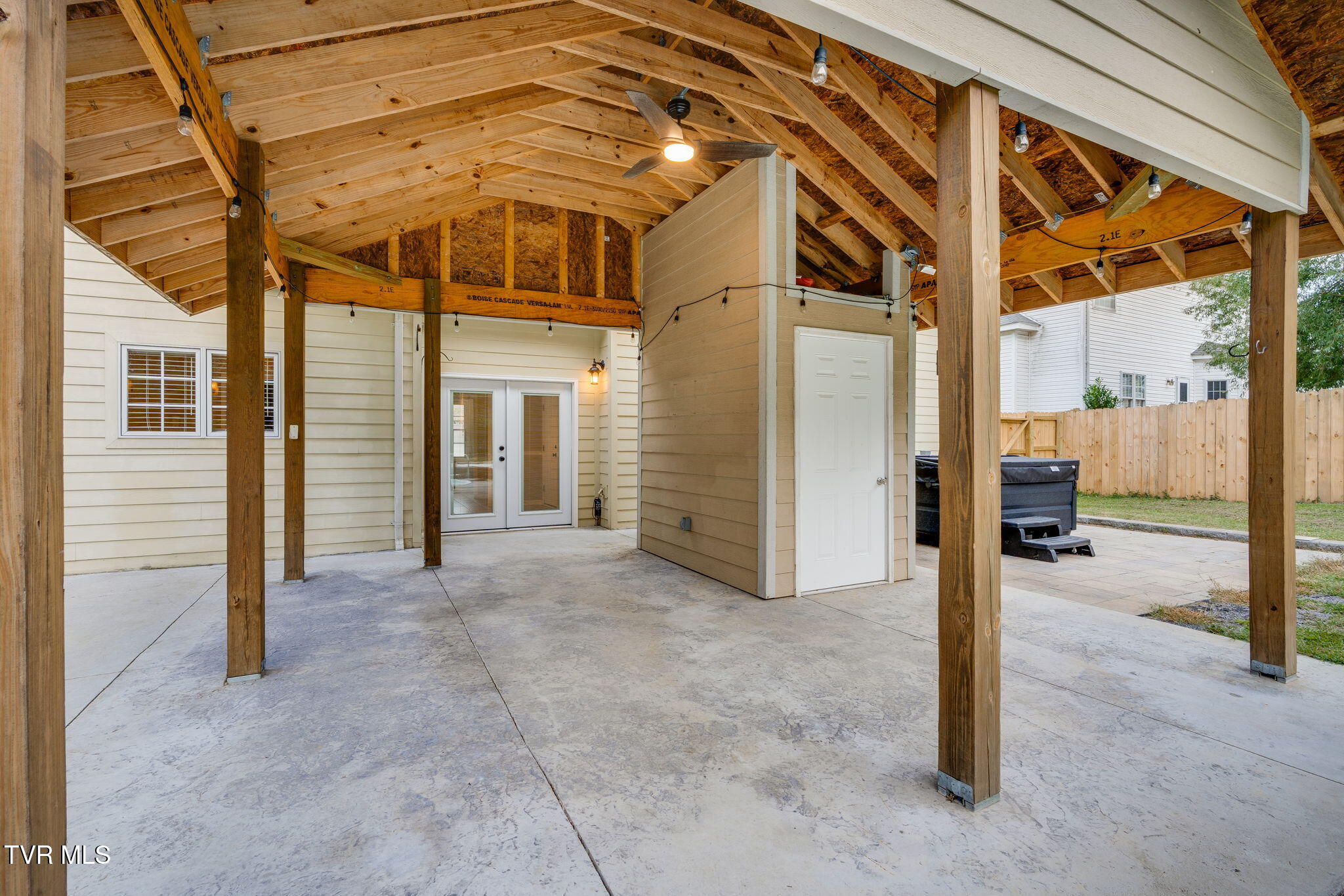 Gray, Tennessee, 37615, United States, 3 Bedrooms Bedrooms, ,4 BathroomsBathrooms,Residential,For Sale,1978151