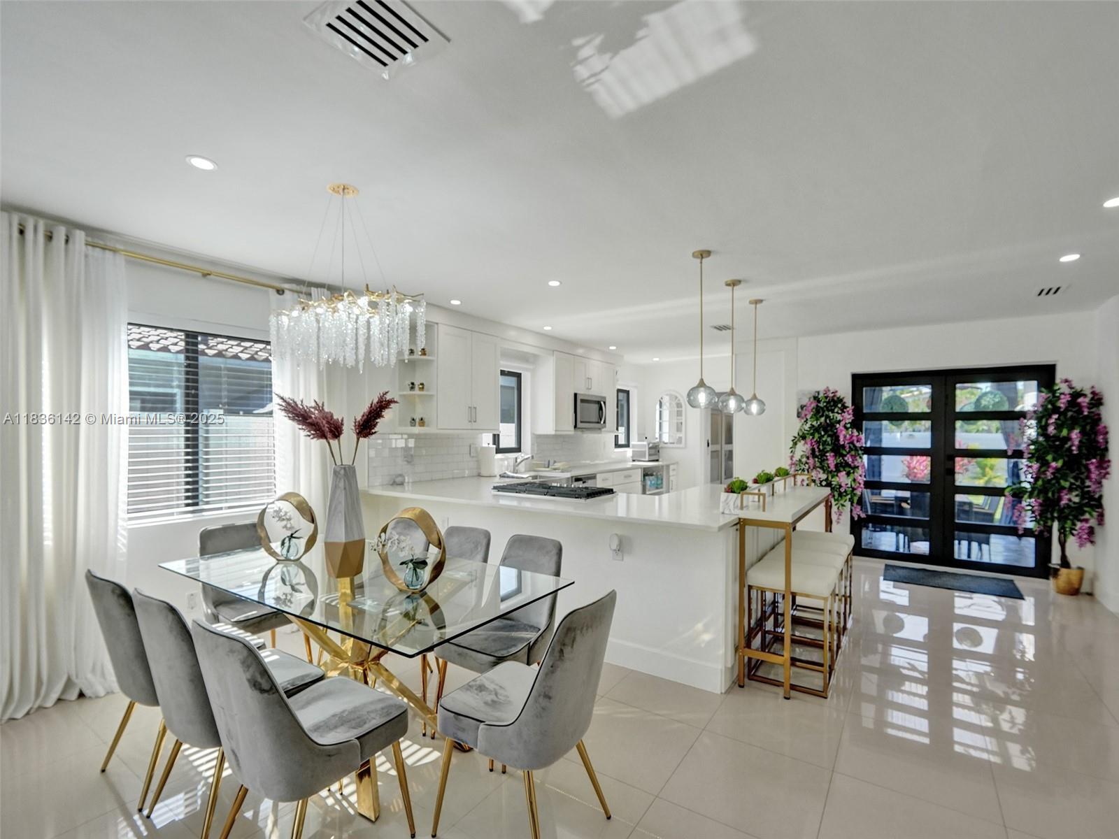 Hollywood, Florida, 33019, United States, 3 Bedrooms Bedrooms, ,2 BathroomsBathrooms,Residential,For Sale,1898660