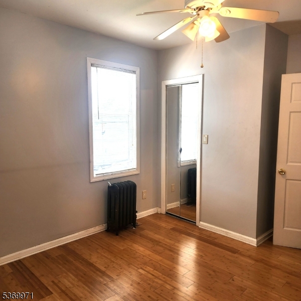 Linden City, New Jersey, 07036, United States, 4 Bedrooms Bedrooms, ,2 BathroomsBathrooms,Residential,For Sale,1890310