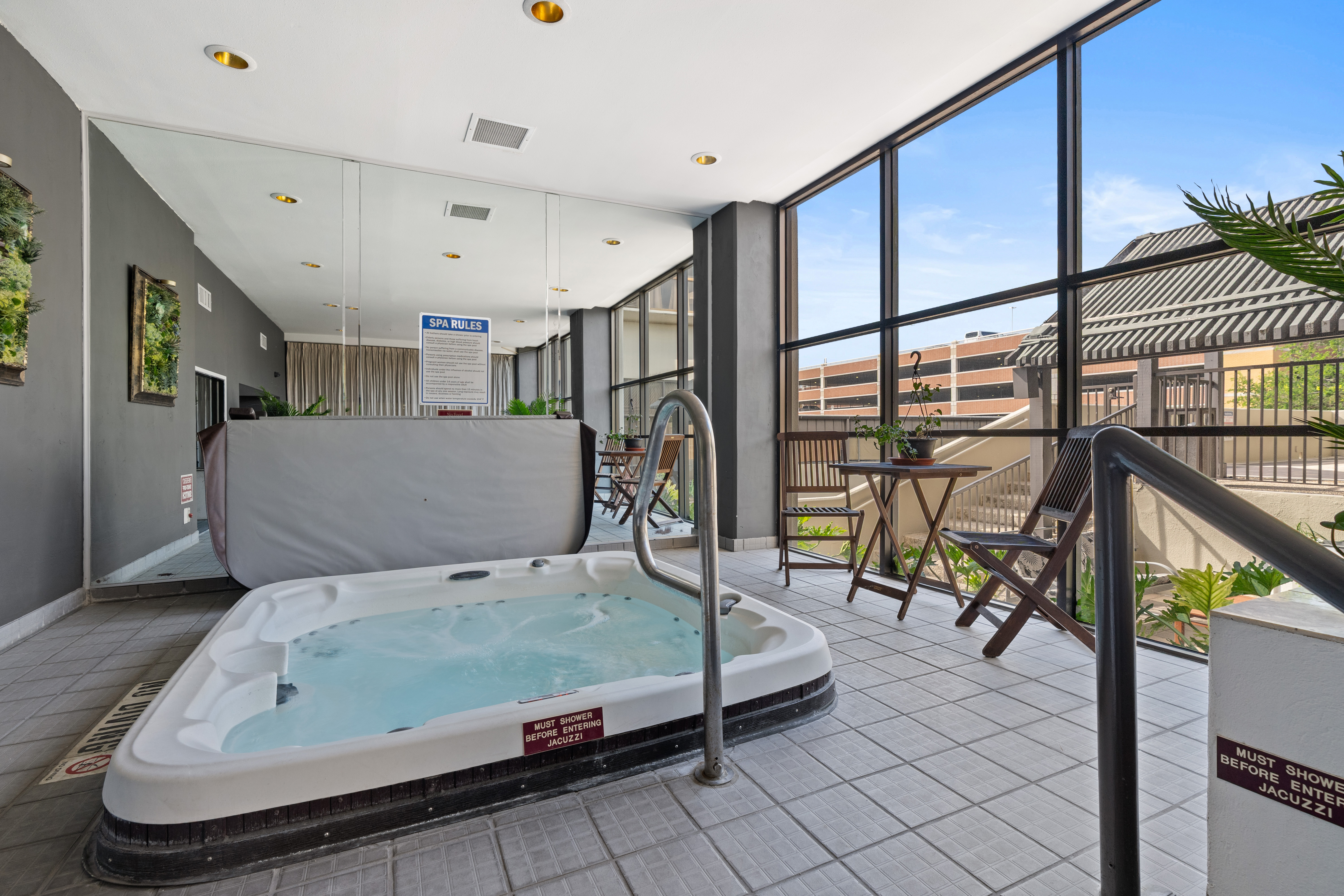  Effortless Living at The Wurzbach Towers - 物件實景